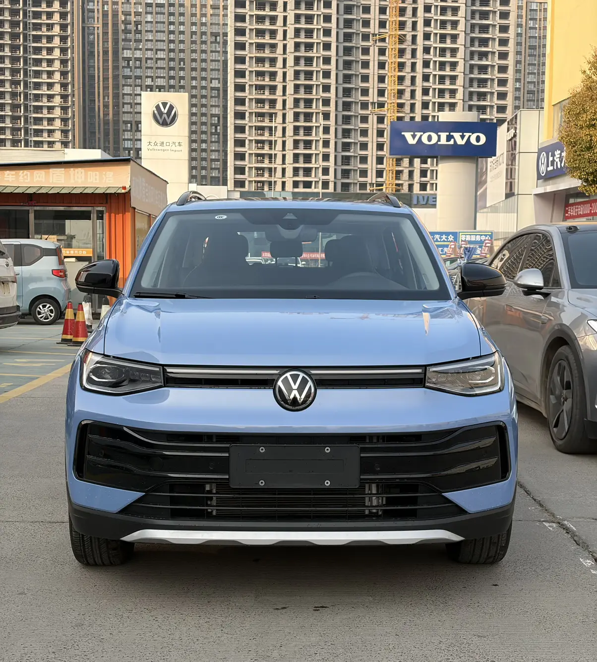 Volkswagen Tharu  из Китая