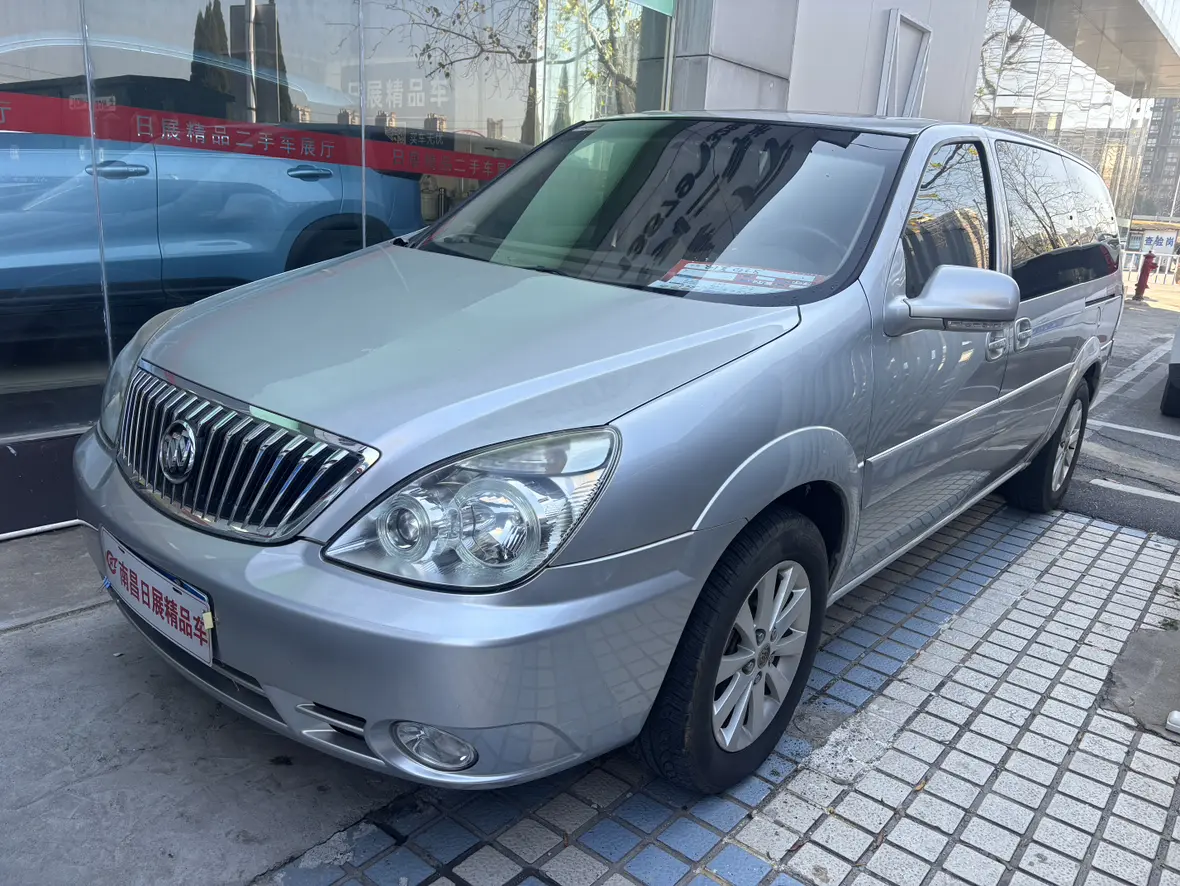 Buick GL8  из Китая