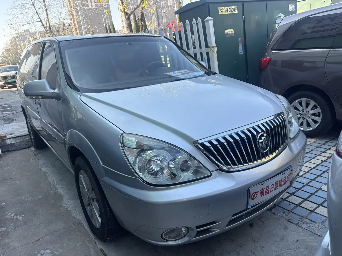Buick GL8  из Китая