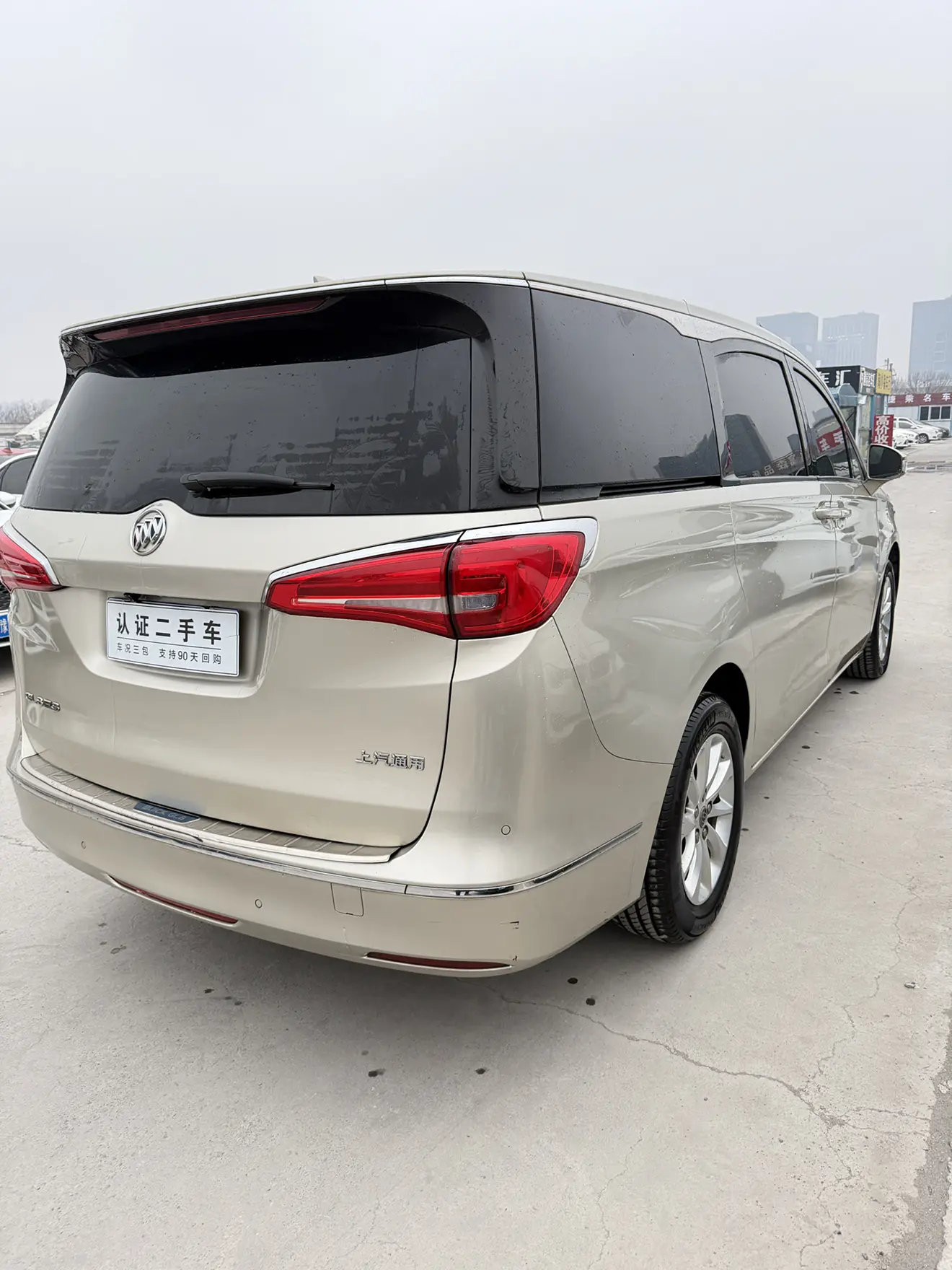 Buick GL8  из Китая