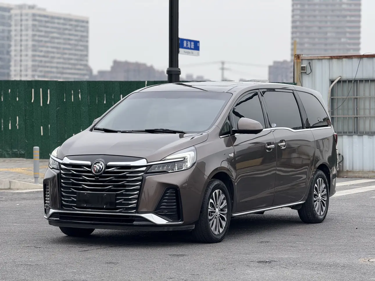 Buick GL8  из Китая