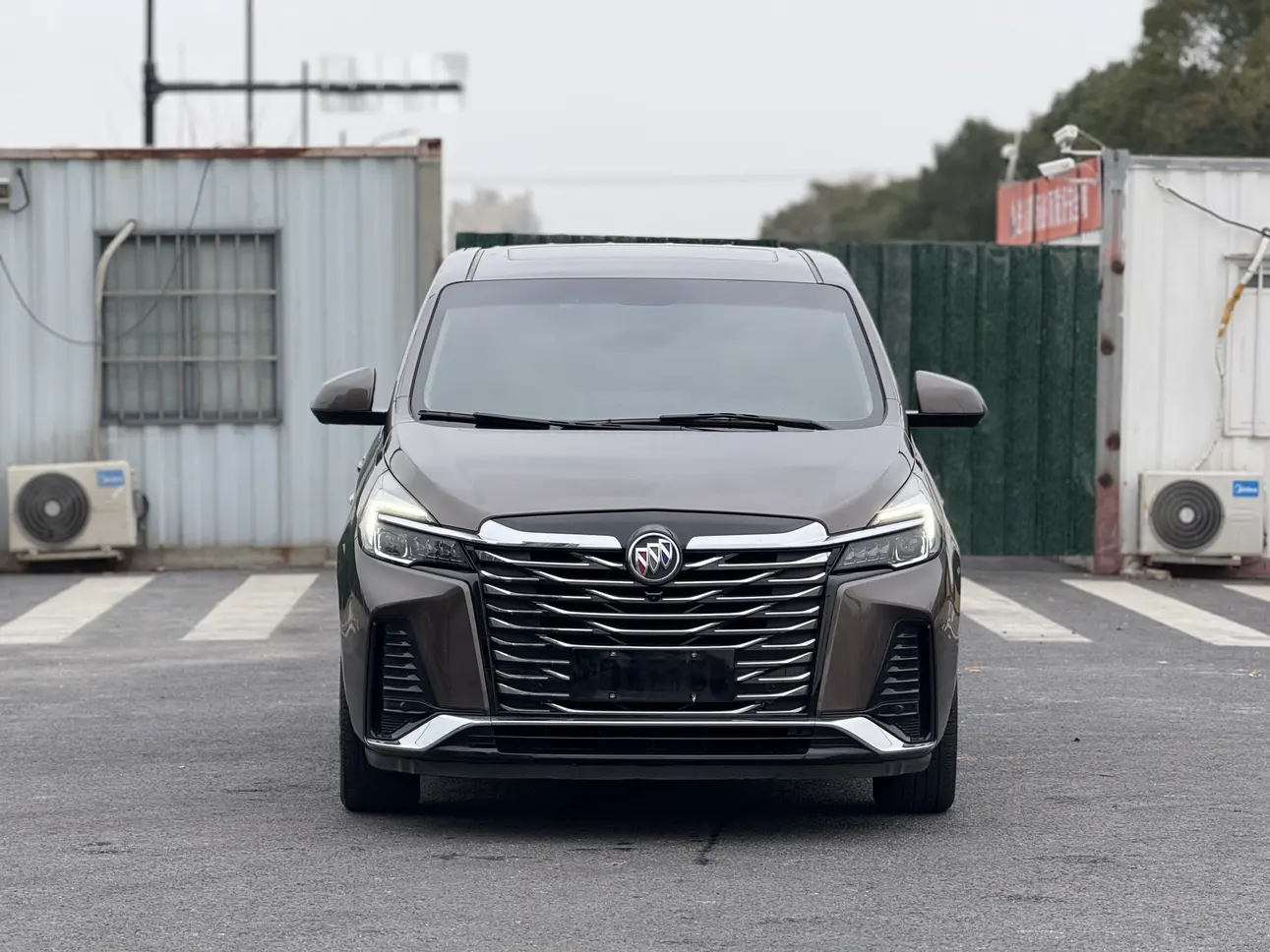 Buick GL8  из Китая