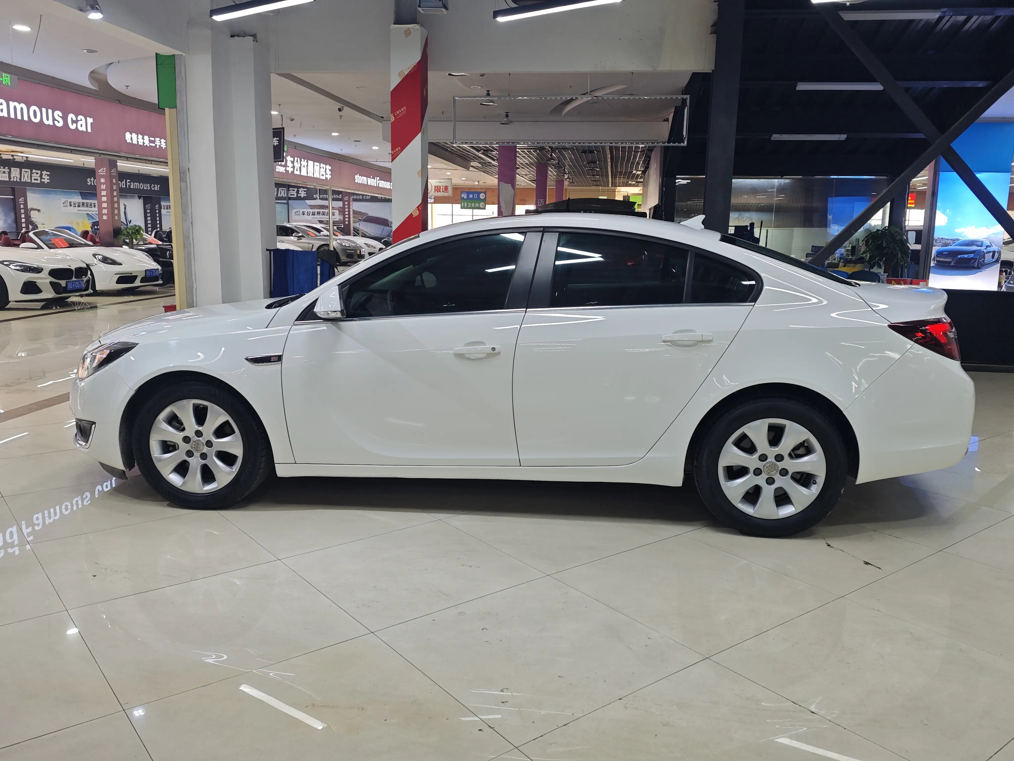 Buick Majesty  из Китая