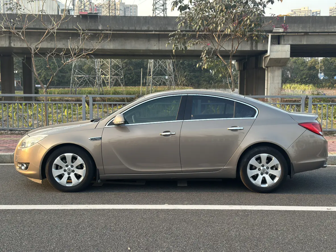 Buick Majesty  из Китая