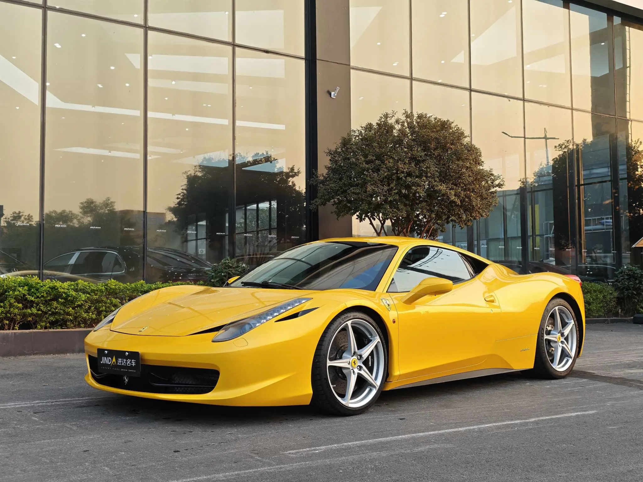 Ferrari 458  из Китая