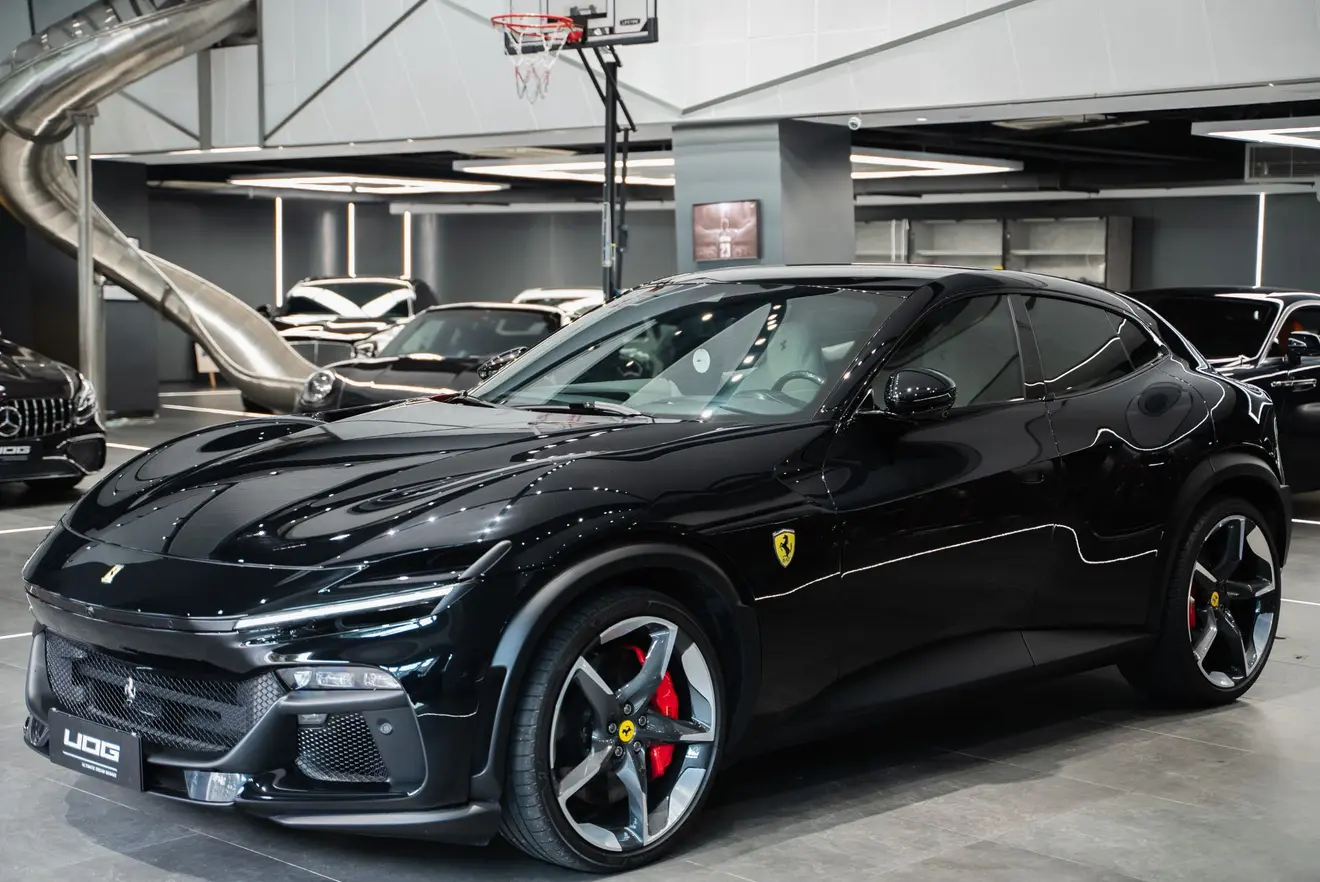 Ferrari Purosangue  из Китая