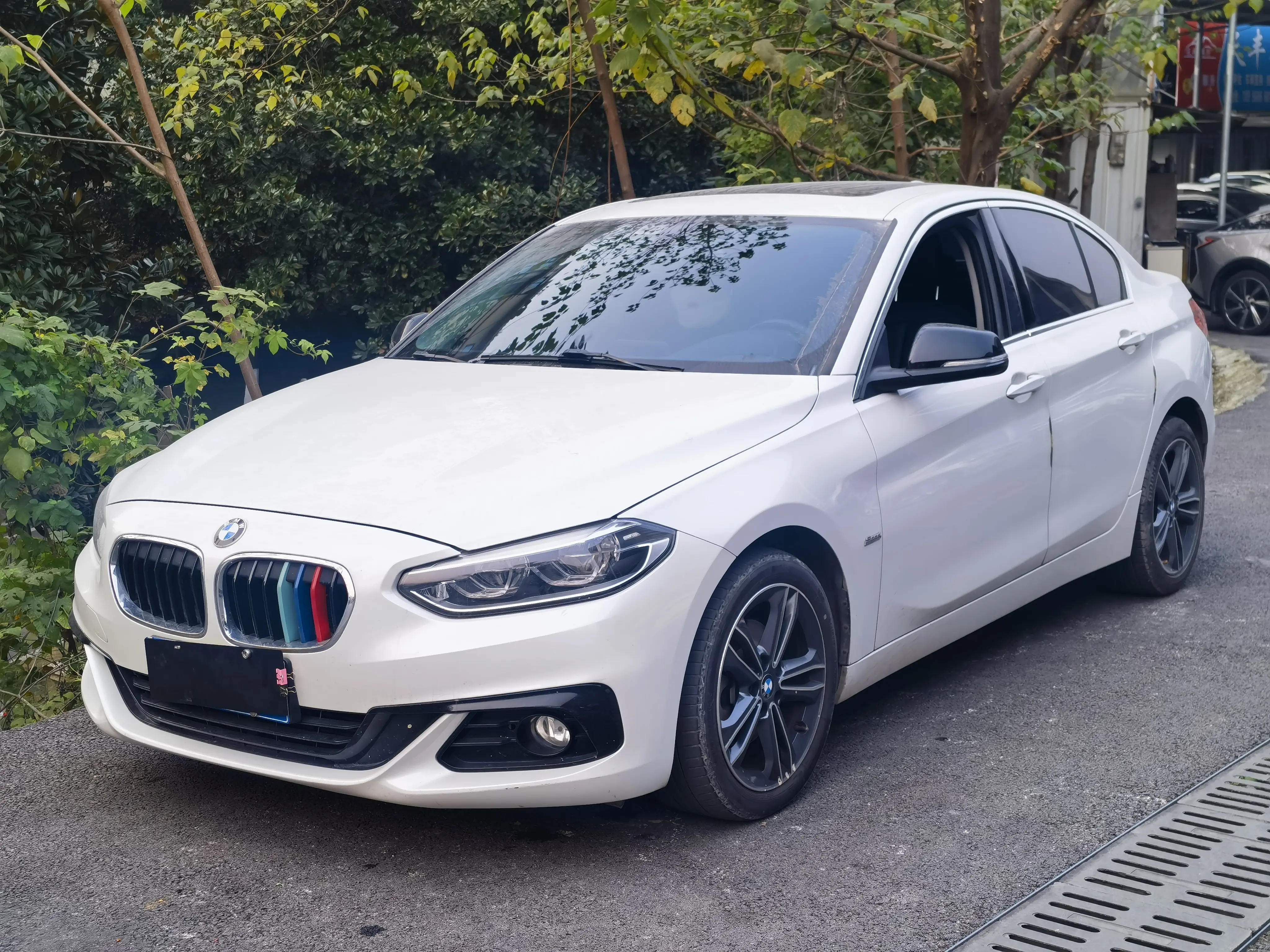 BMW 1 Series  из Китая