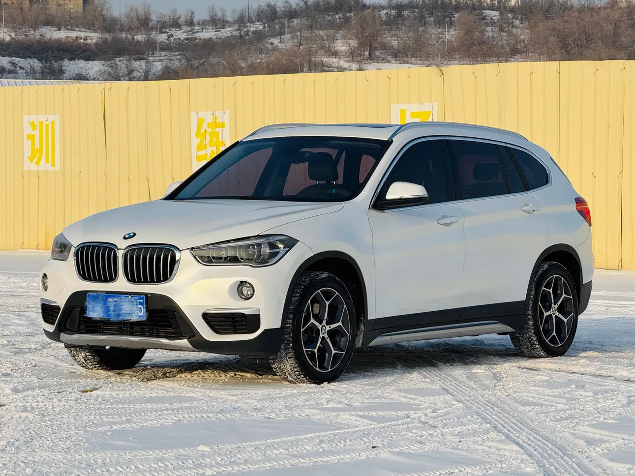 BMW X1  из Китая