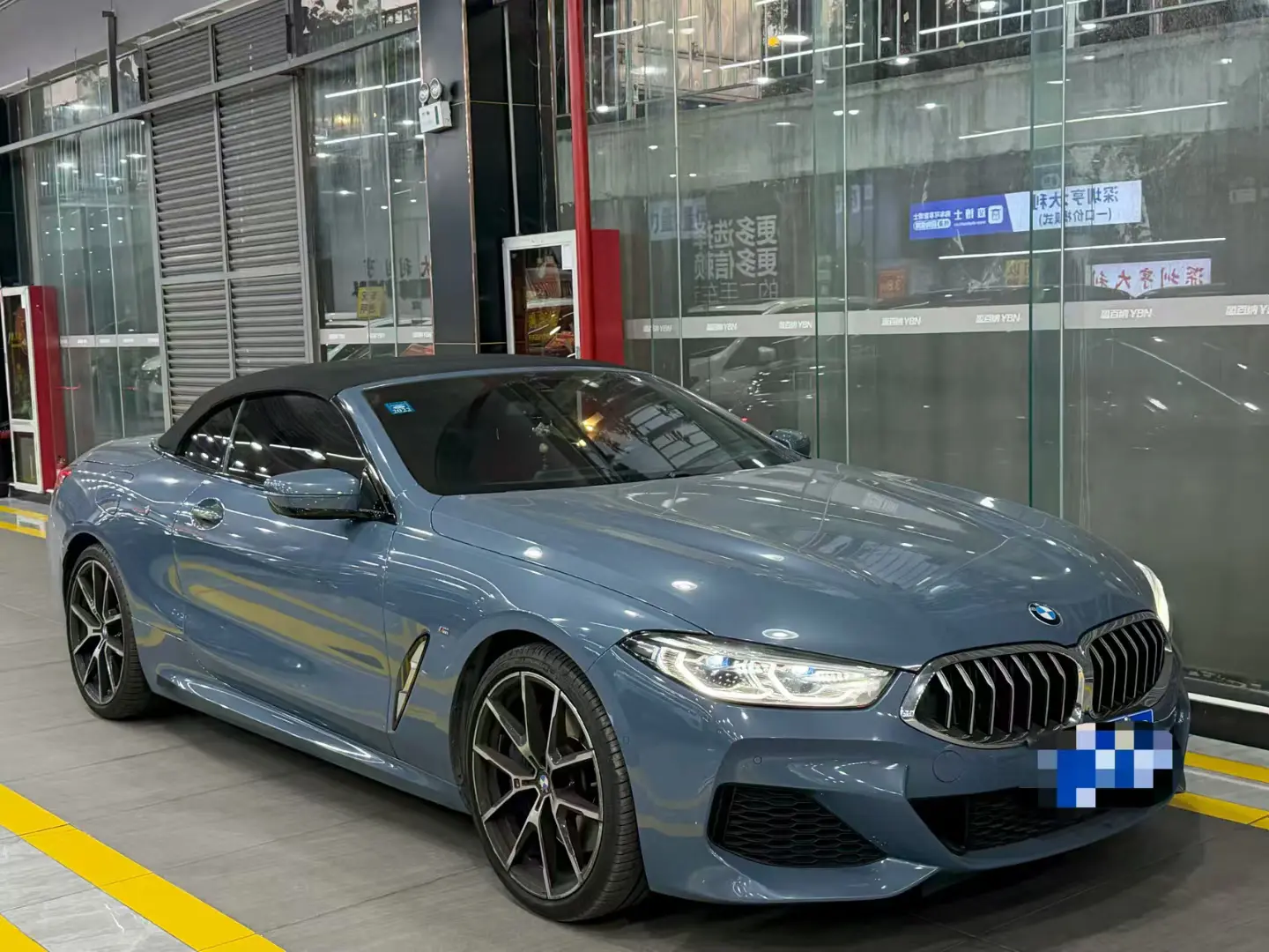 BMW 8 Series  из Китая