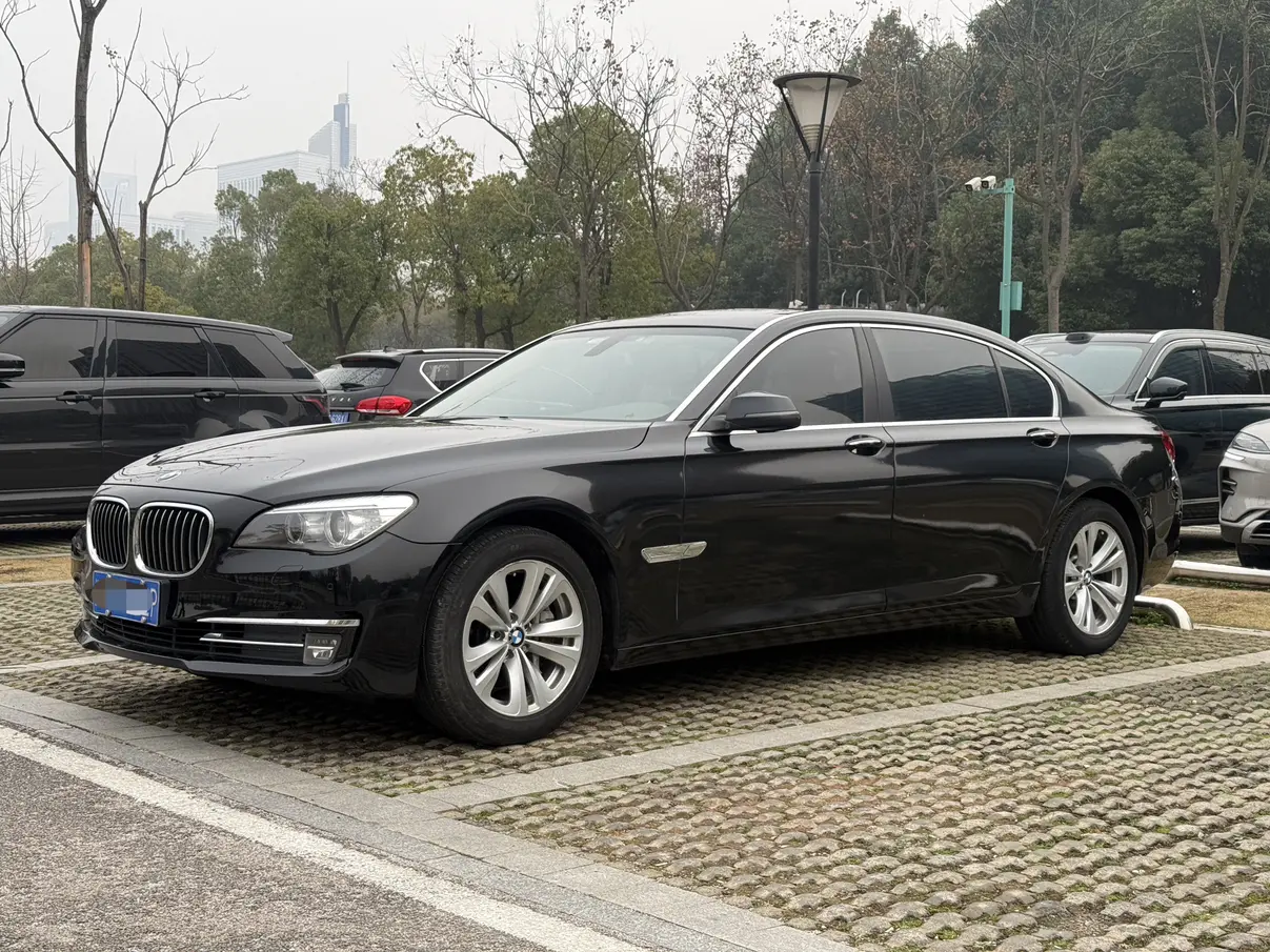 BMW 7 Series  из Китая