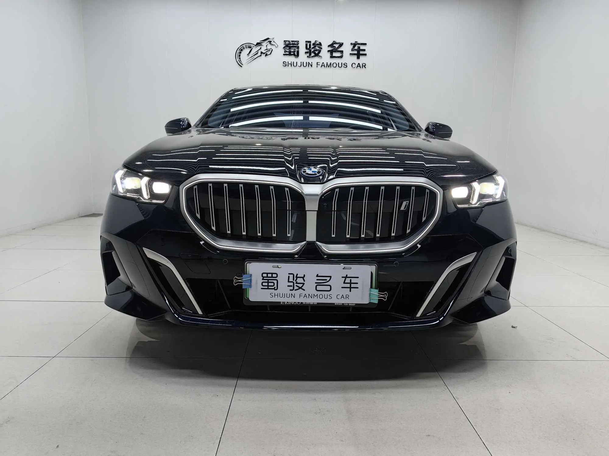 BMW i5  из Китая