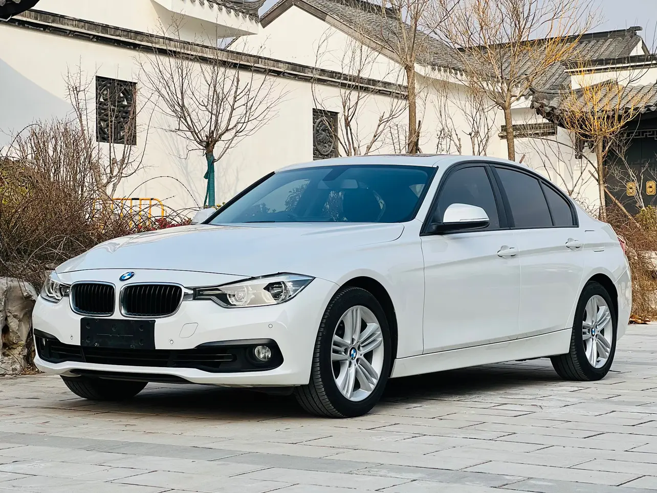 BMW 3 Series  из Китая