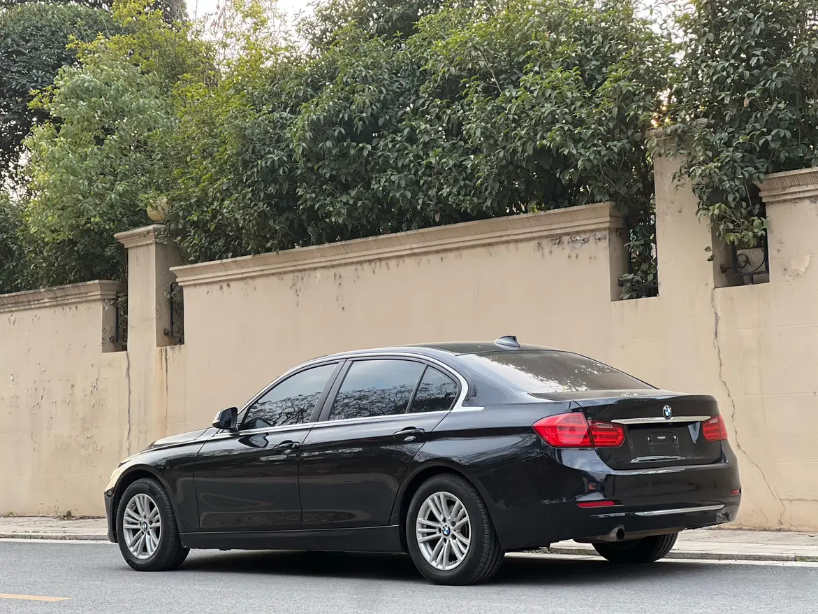 BMW 3 Series  из Китая