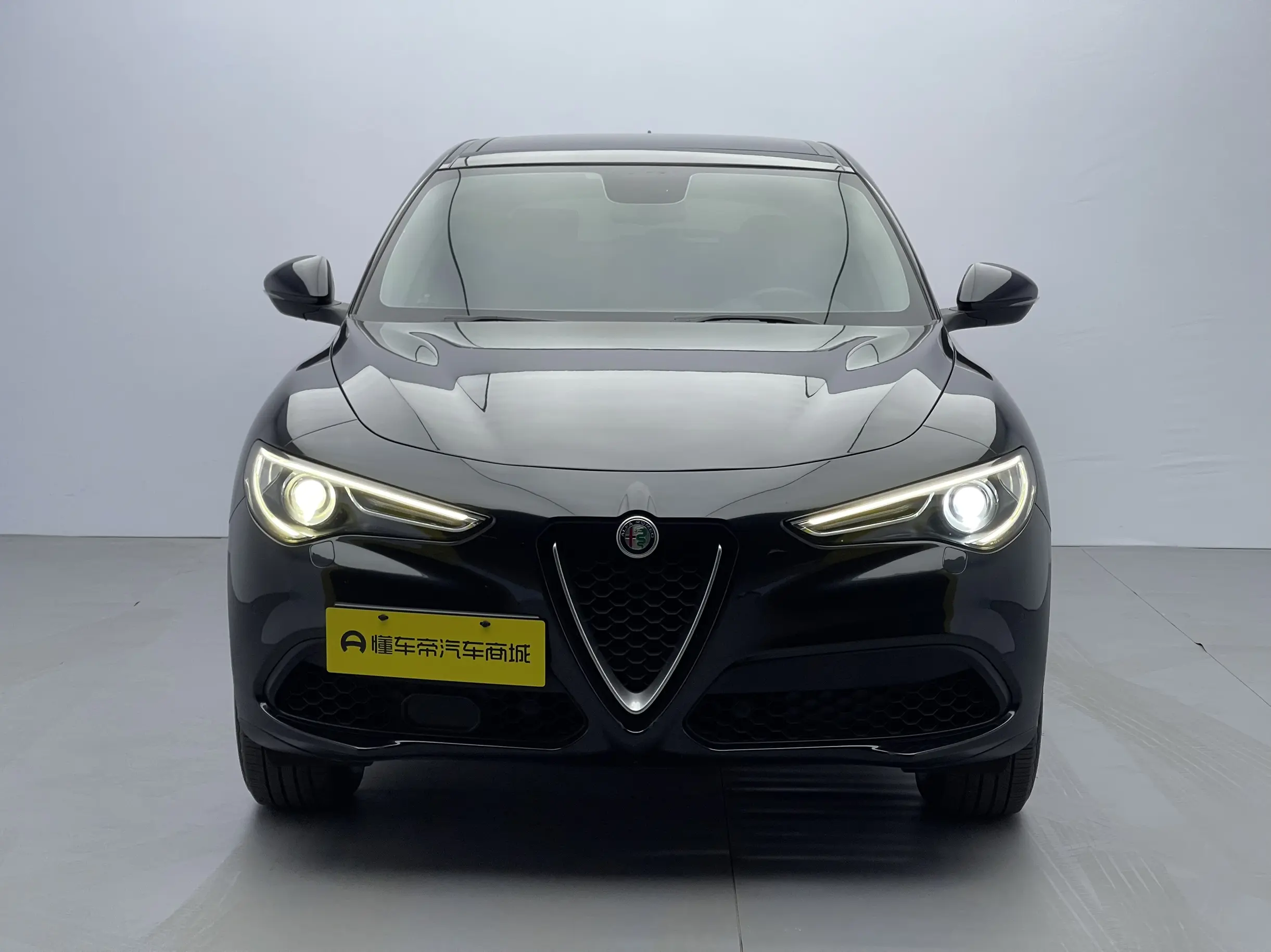 Alfa romeo Stelvio  из Китая