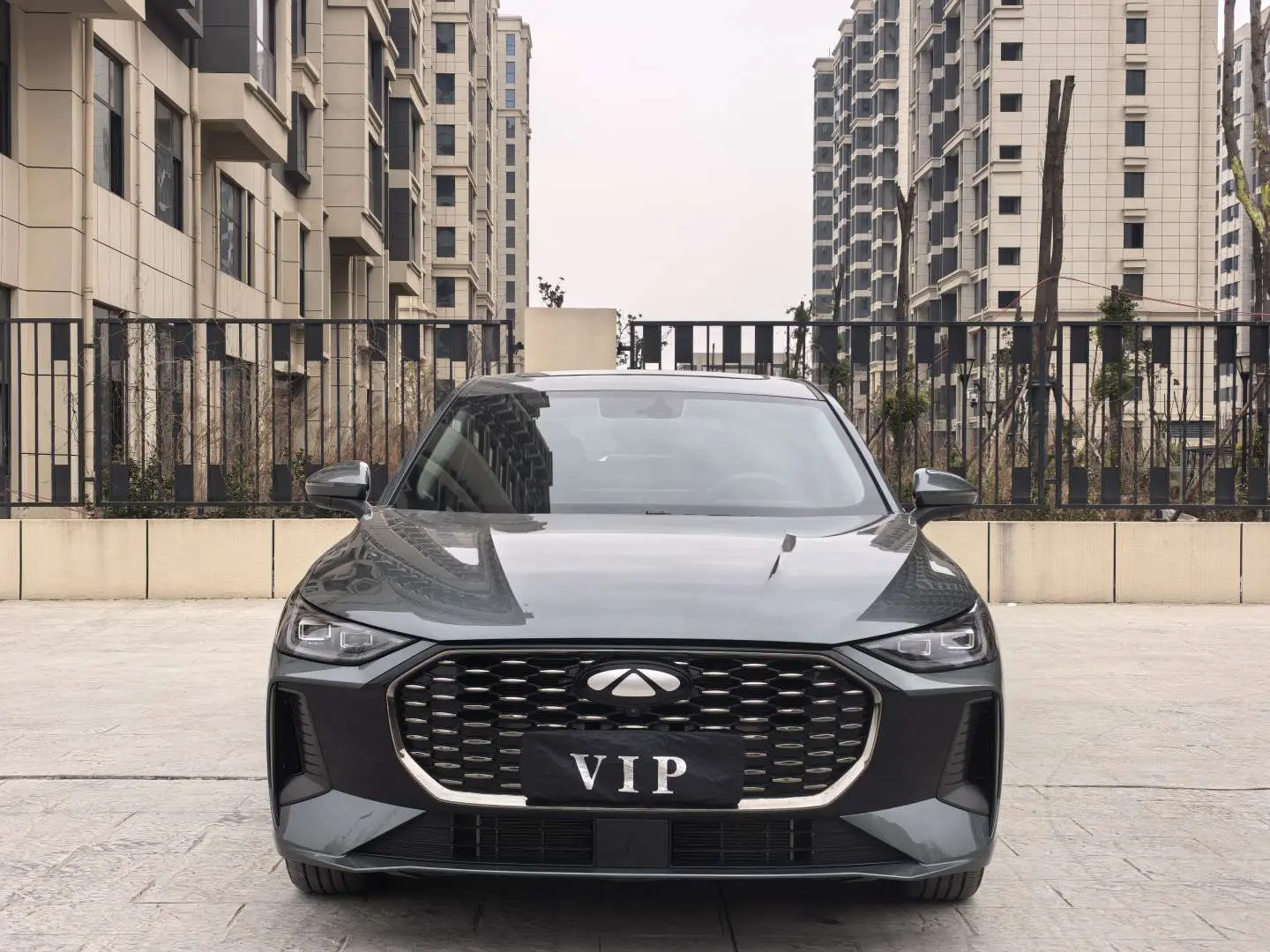 Chery Fengyun A8L  из Китая