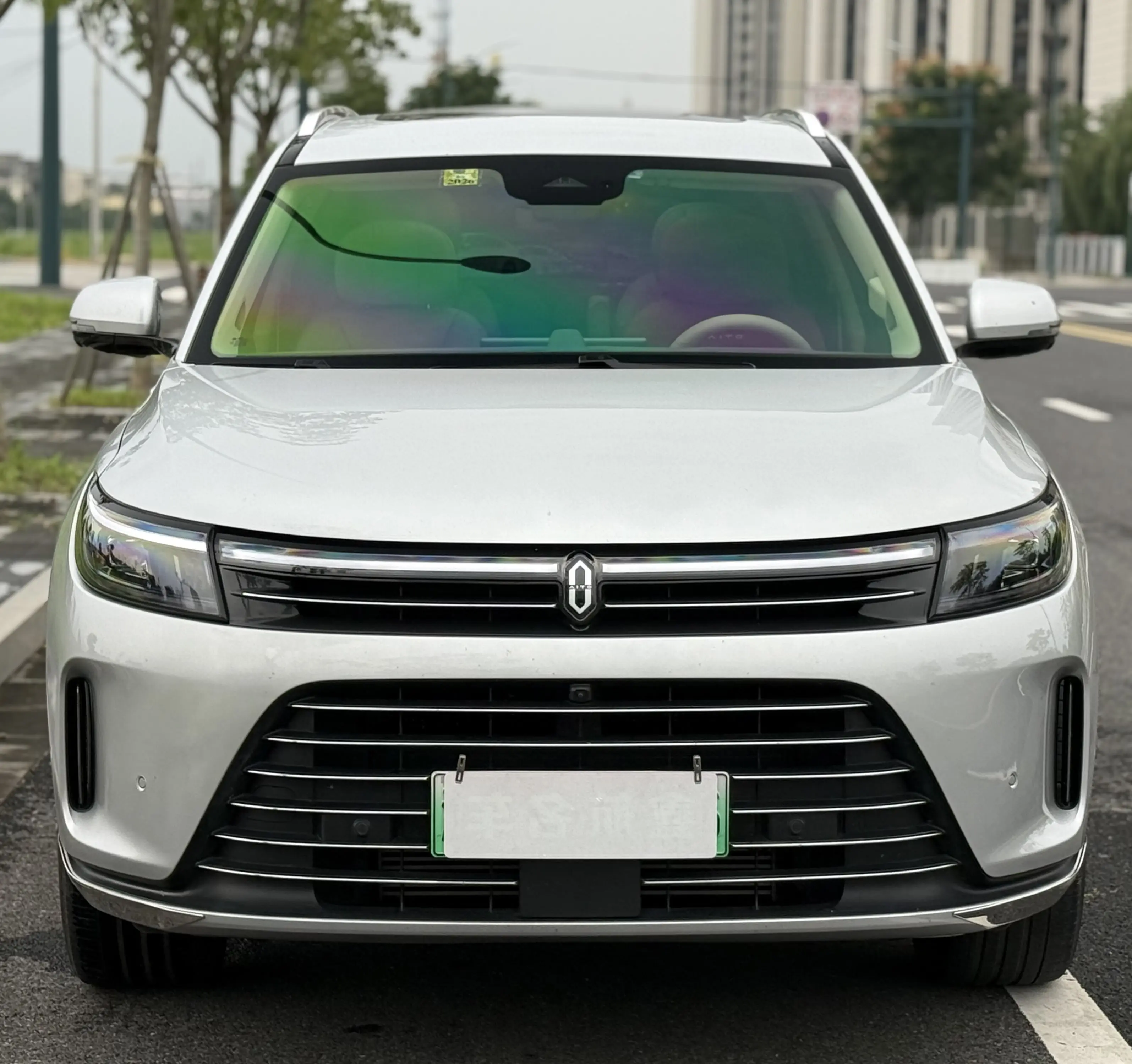 AITO M7 (Wenjie M7)  из Китая