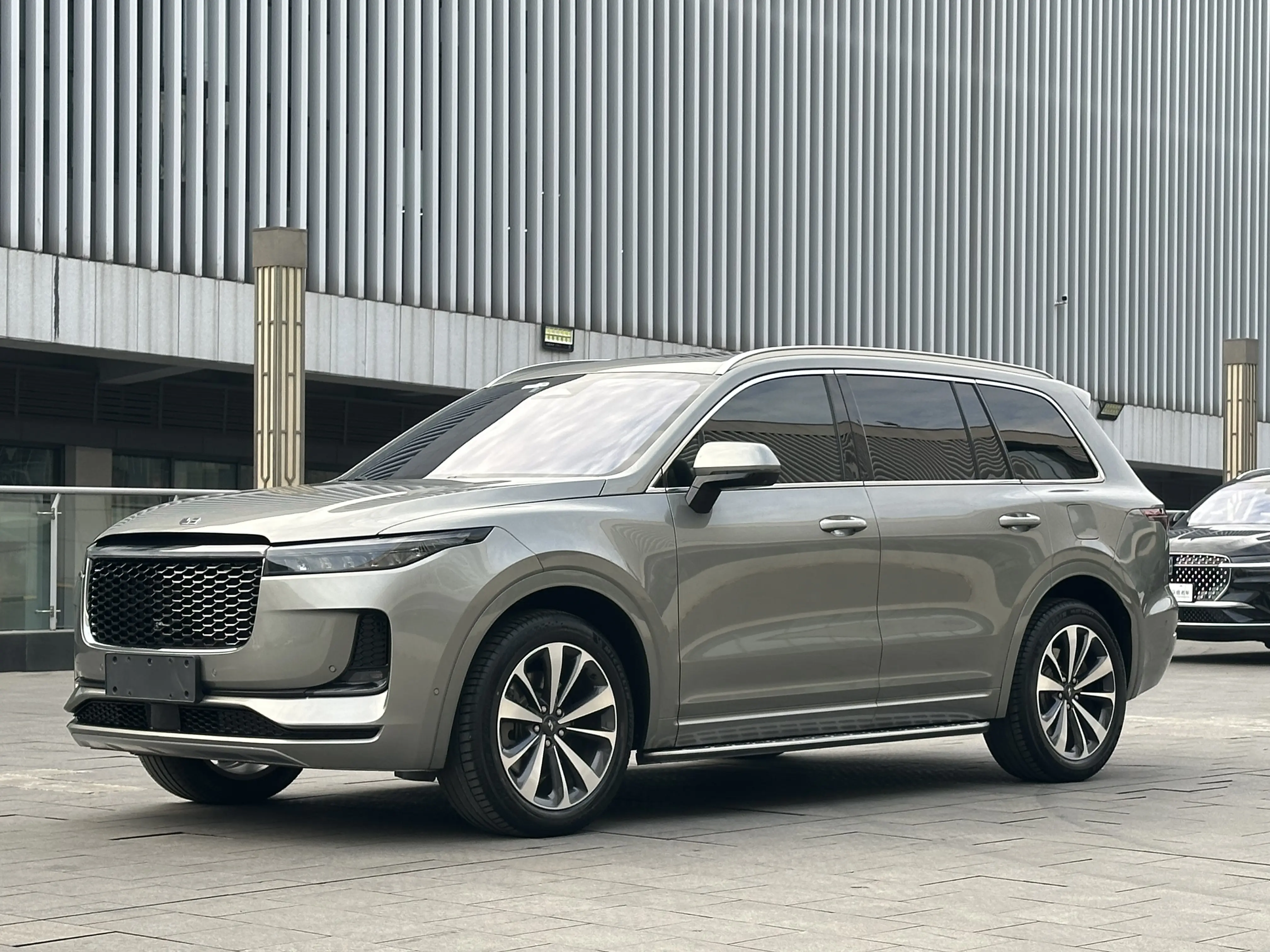 Li ONE (Ideal ONE)  из Китая