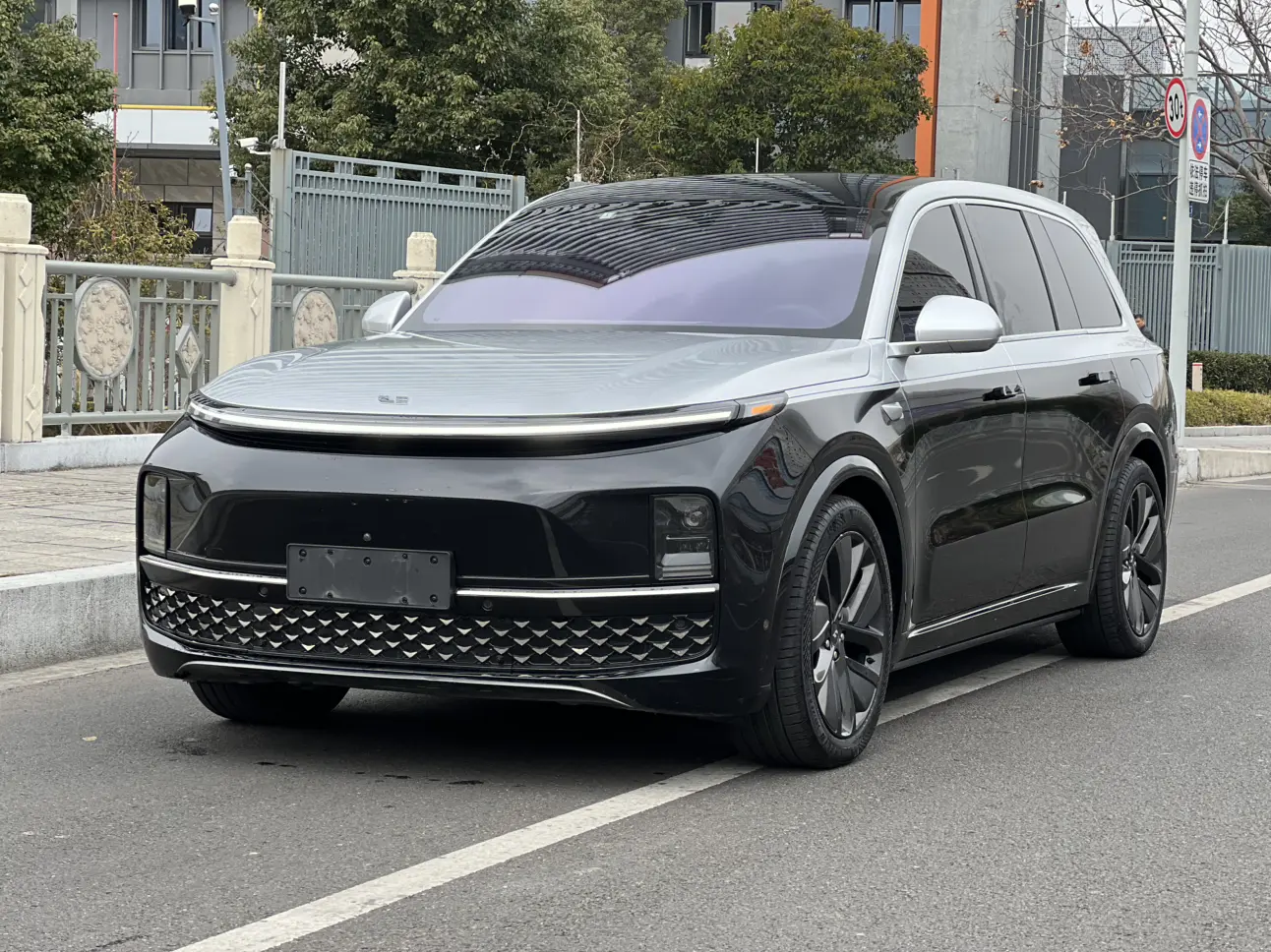 Li L9 (Ideal L9)  из Китая