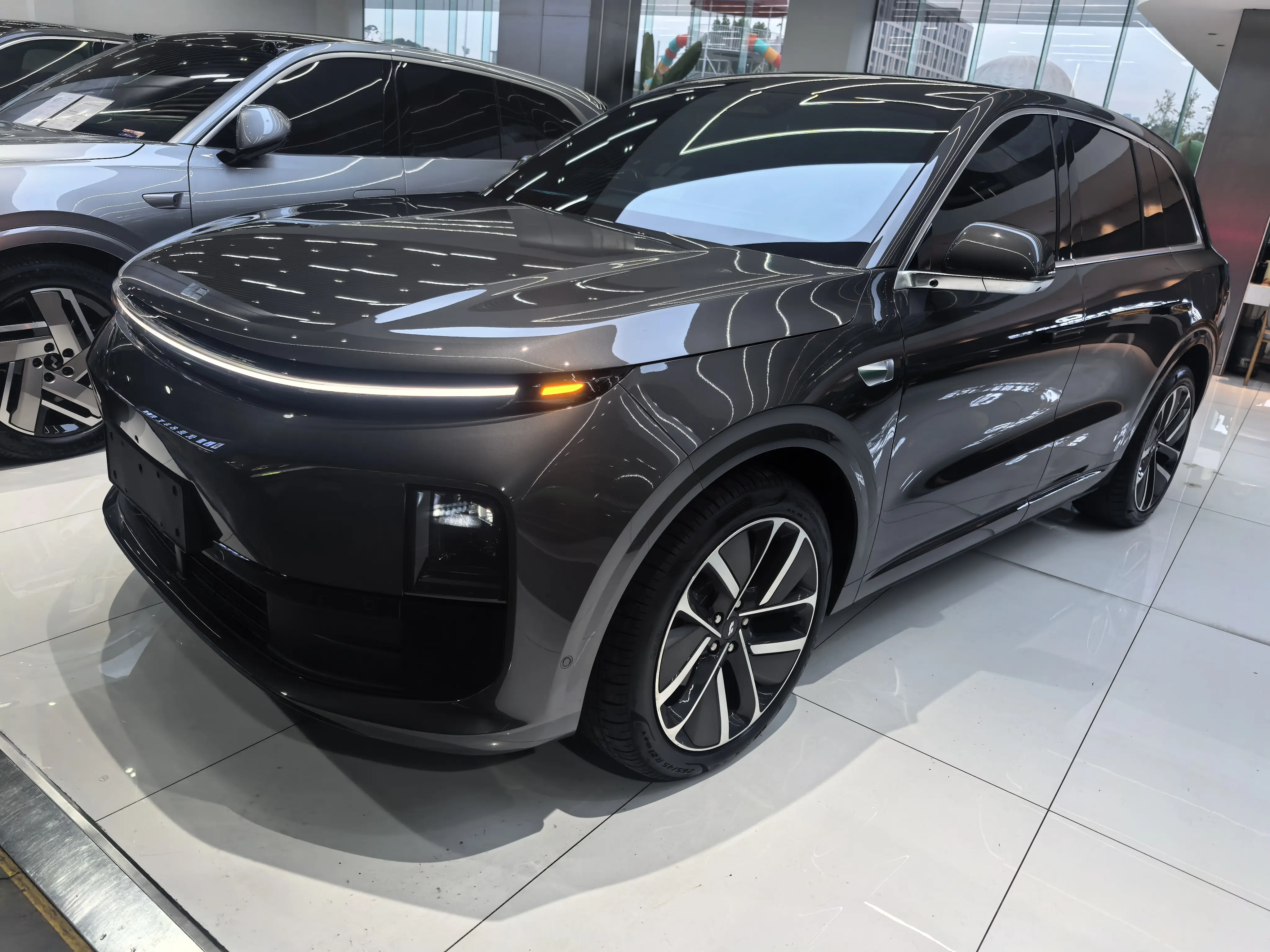 Li L6 (Ideal L6)  из Китая