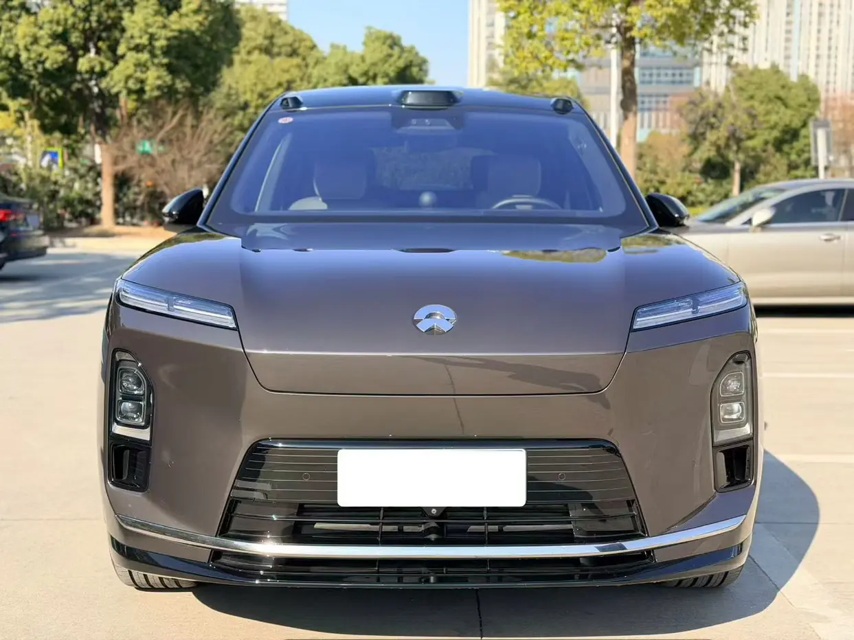 NIO ES8  из Китая