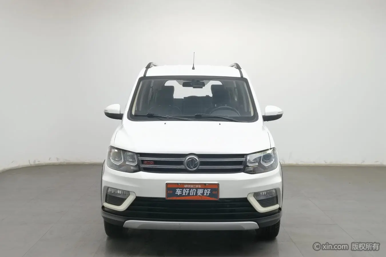 Dongfeng Fengon 370  из Китая