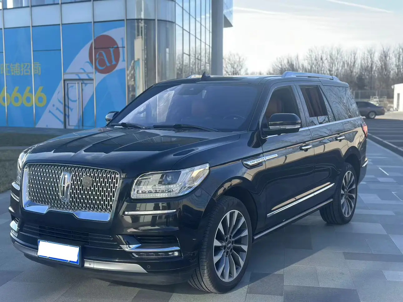 Lincoln Pilot  из Китая