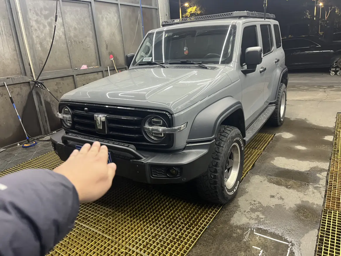 Tank 300  из Китая