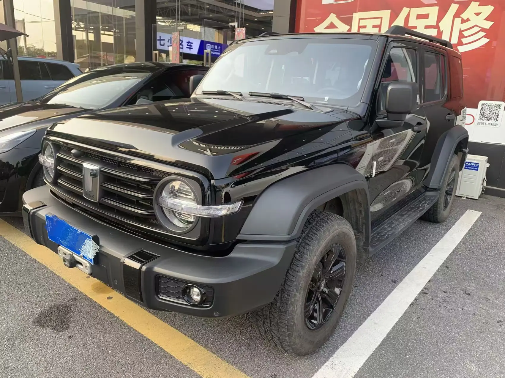 Tank 300  из Китая