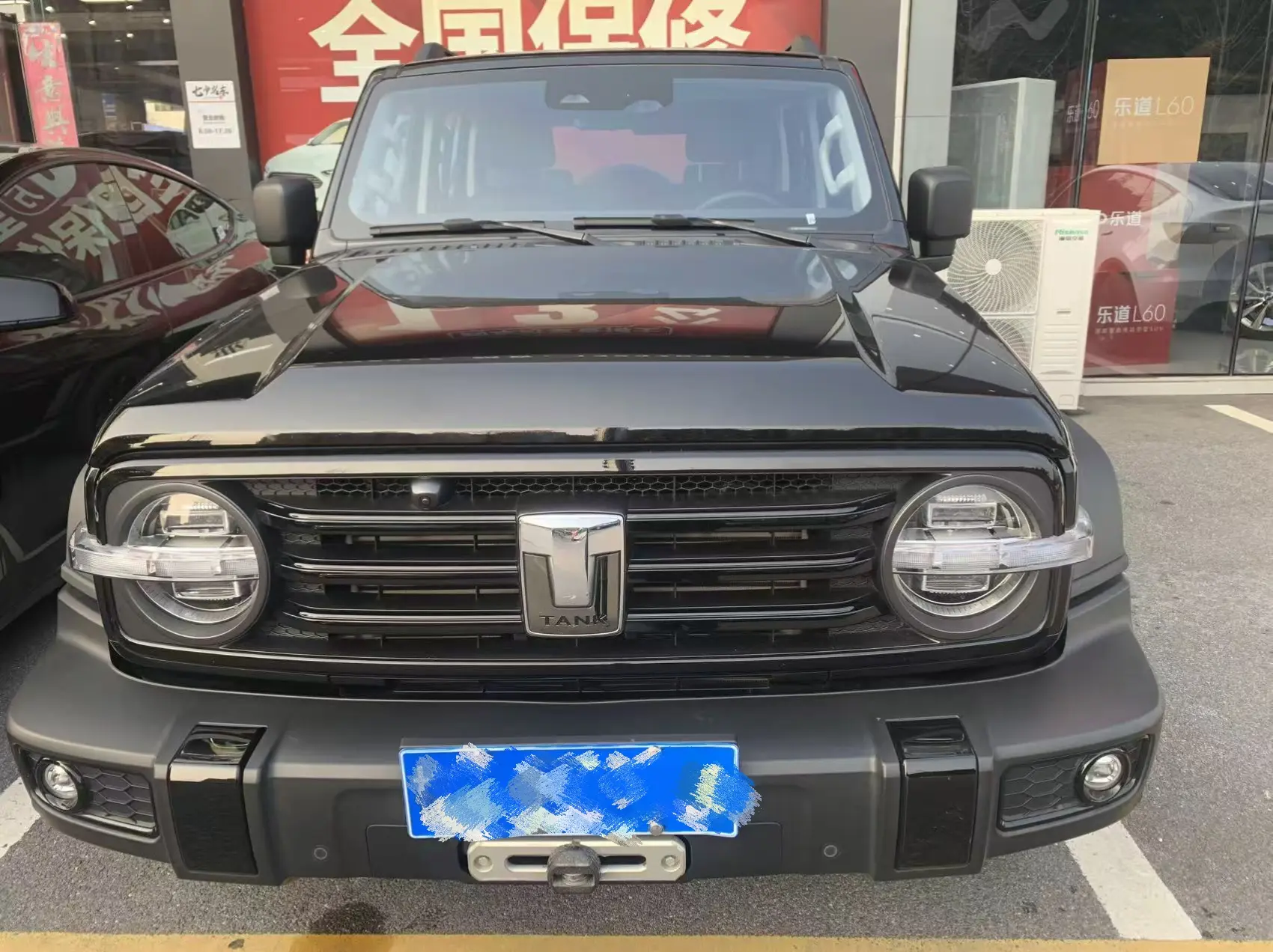 Tank 300  из Китая