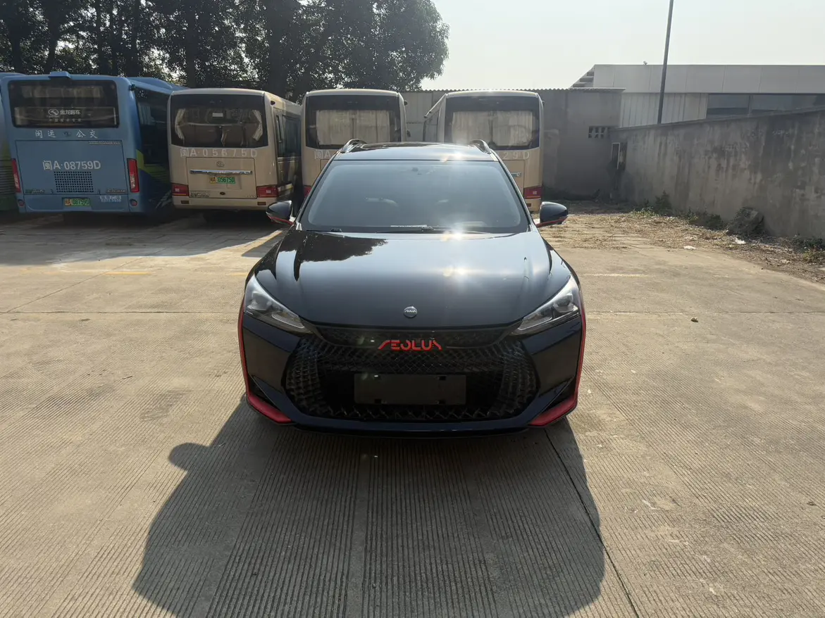 Dongfeng Yixuan GS  из Китая