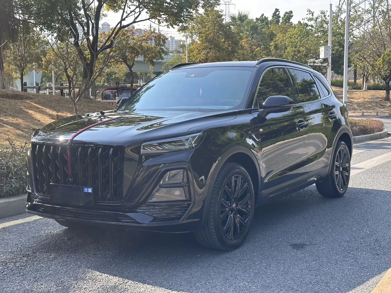 Hongqi HS5  из Китая