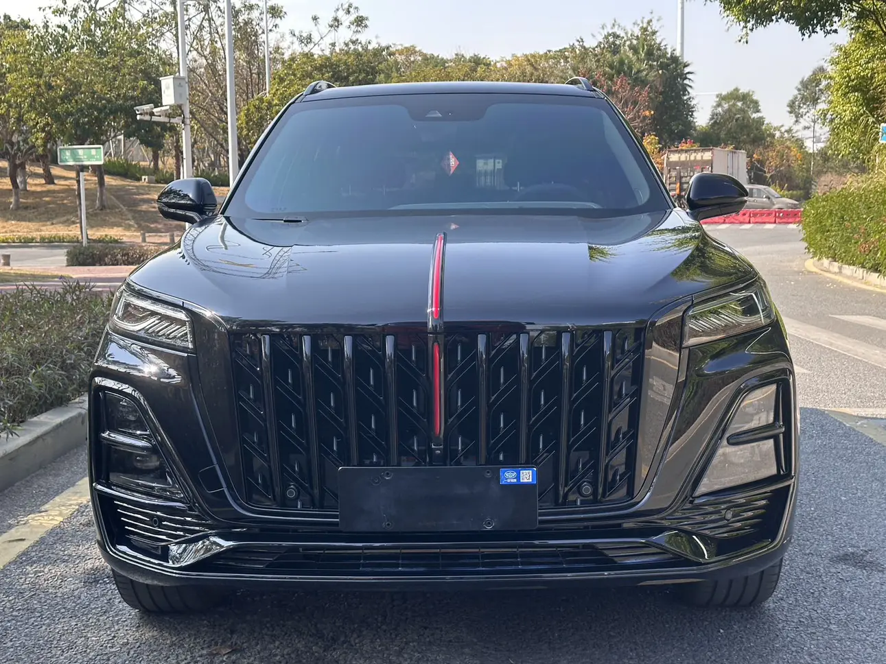 Hongqi HS5  из Китая