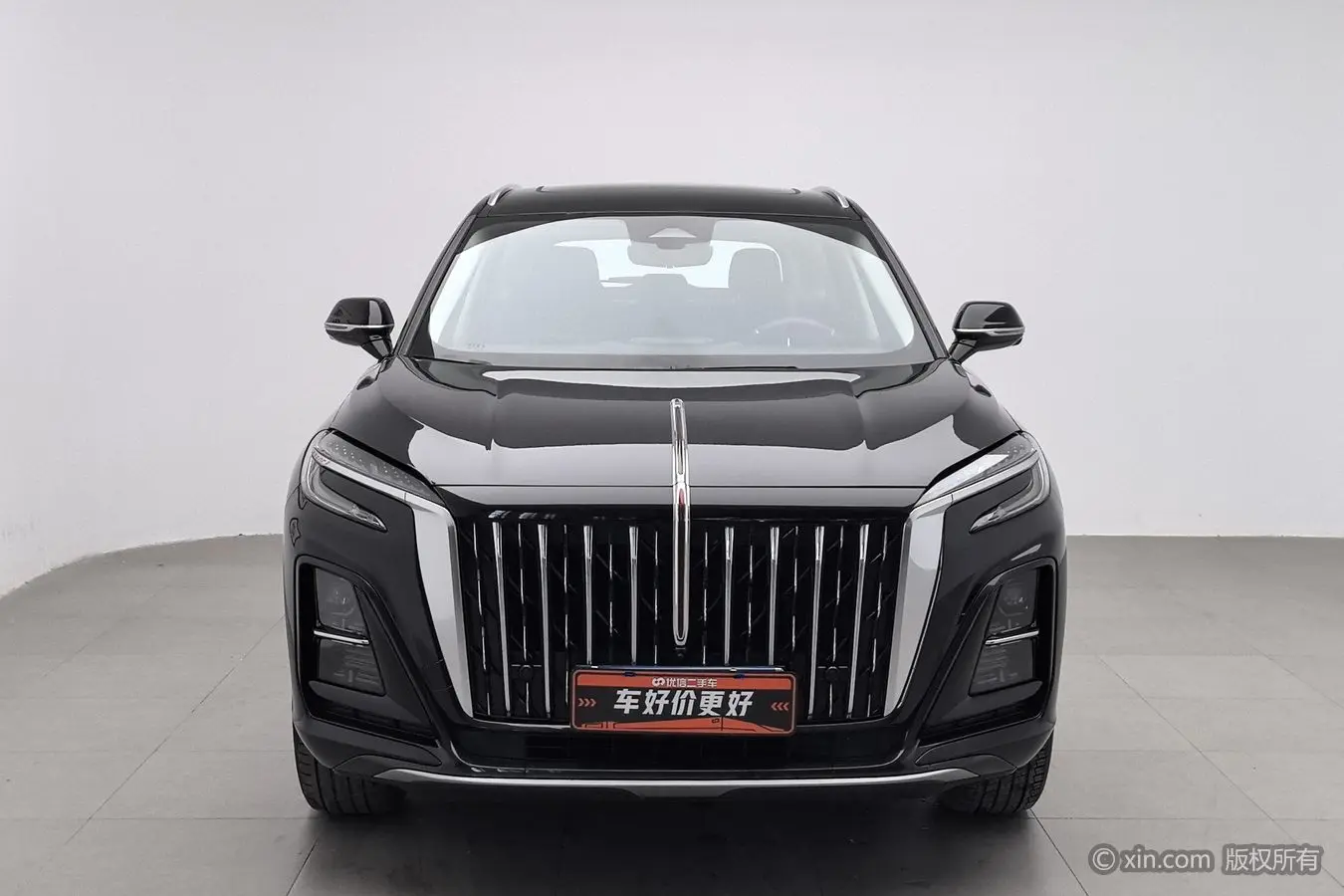 Hongqi HS3  из Китая