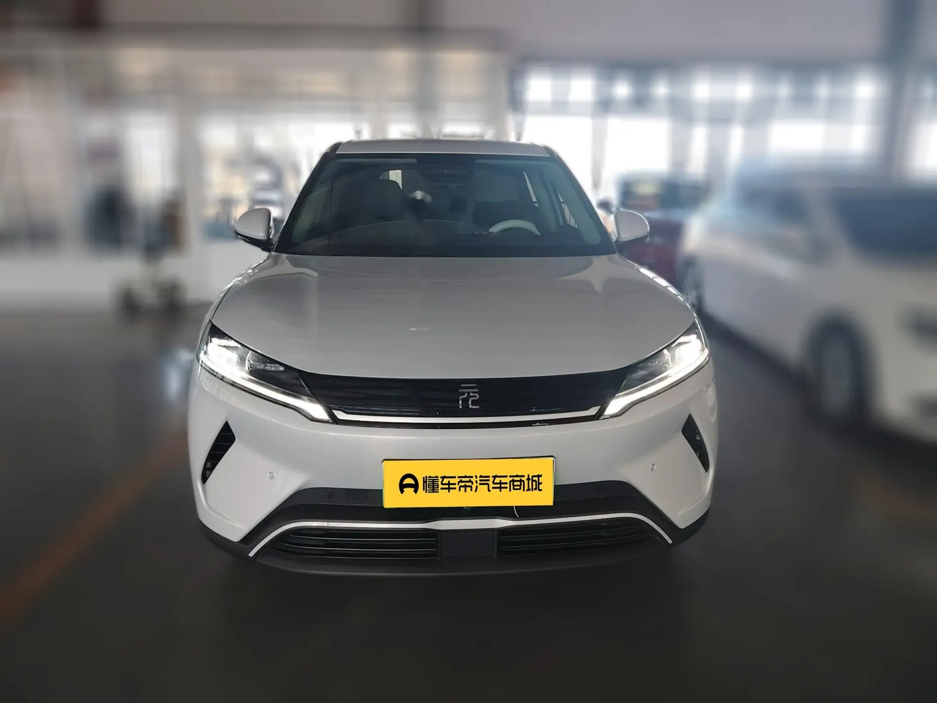 BYD Yuan UP  из Китая