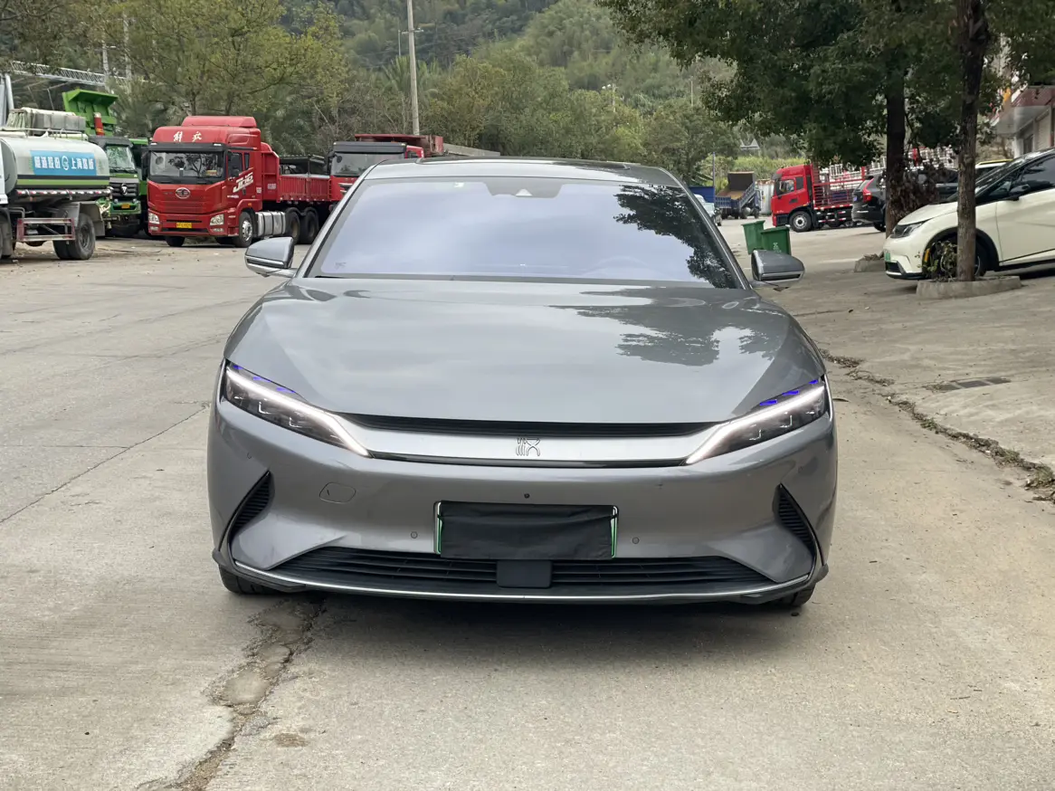 BYD Han EV  из Китая