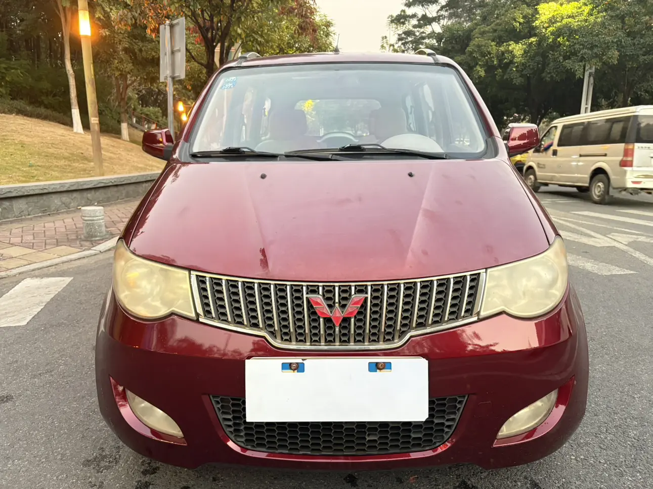 Wuling Hongguang  из Китая