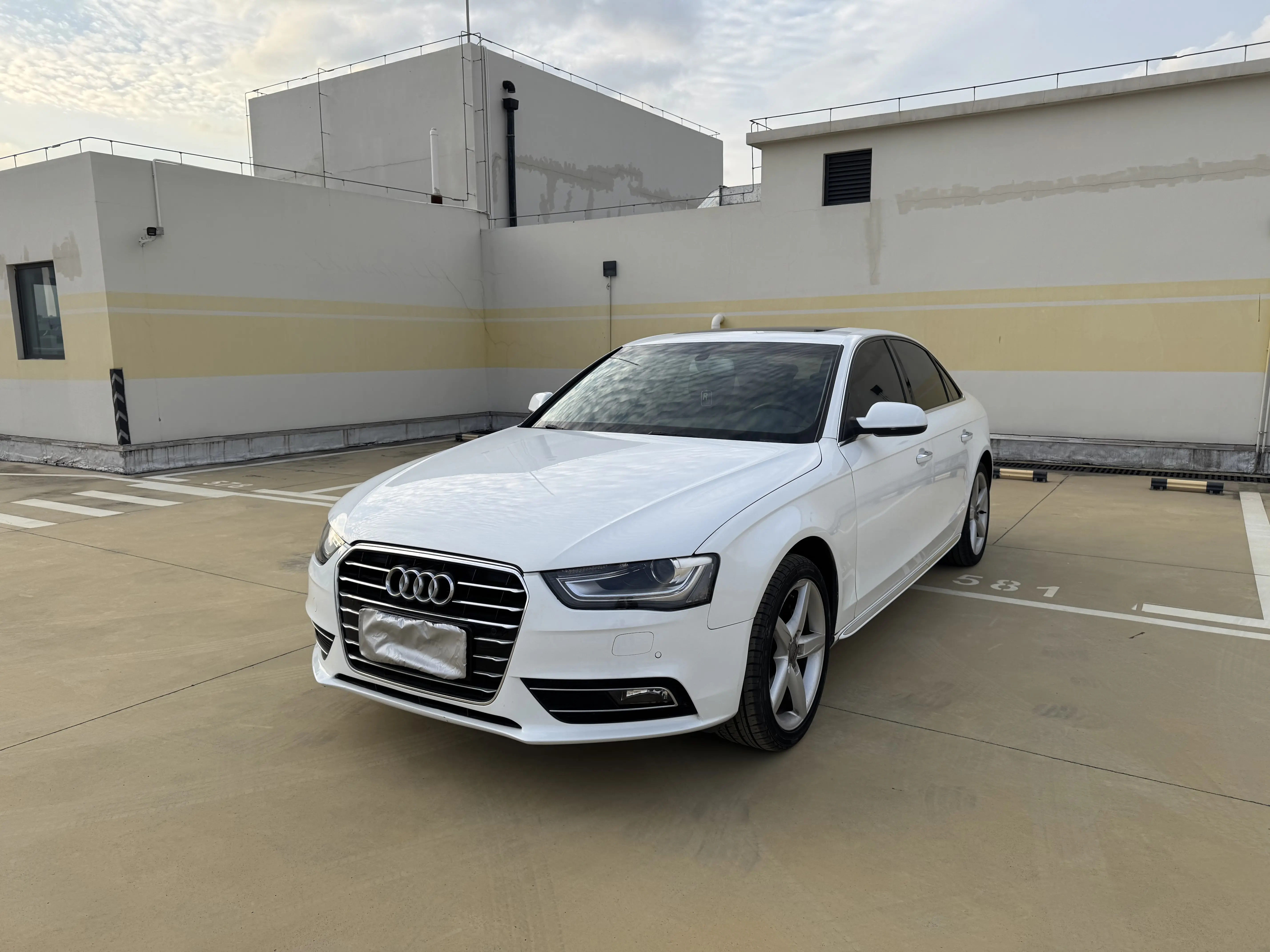 Audi A4L  из Китая