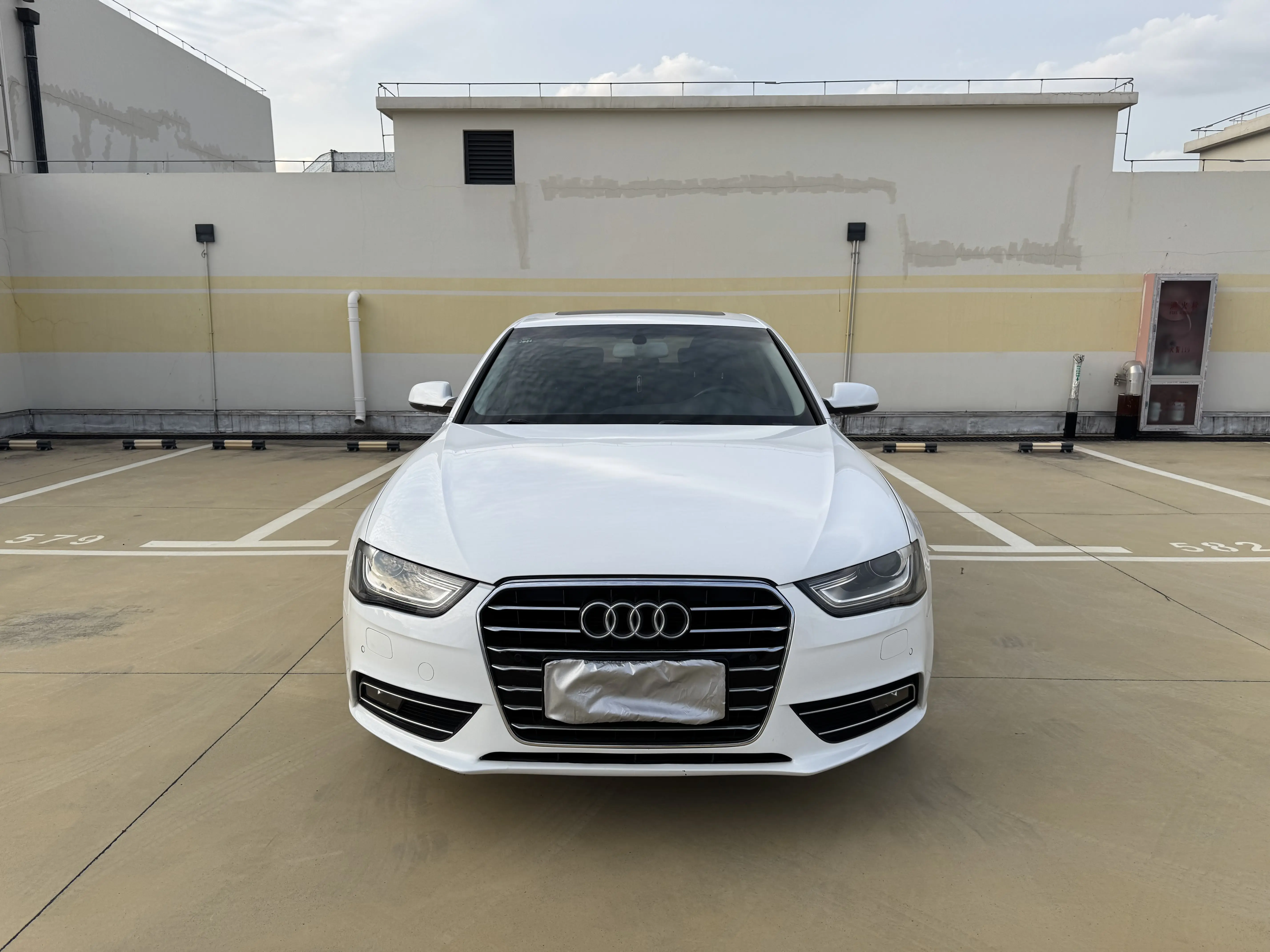 Audi A4L  из Китая