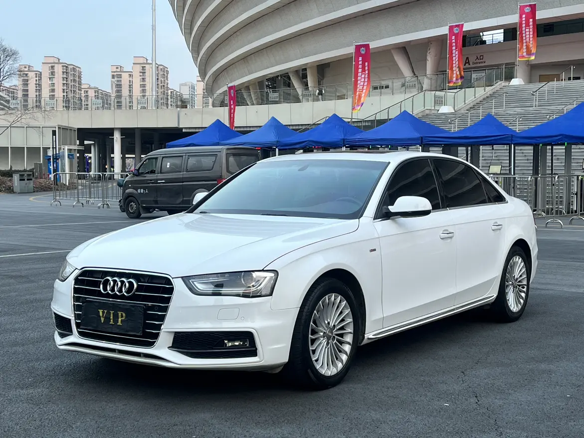 Audi A4L  из Китая