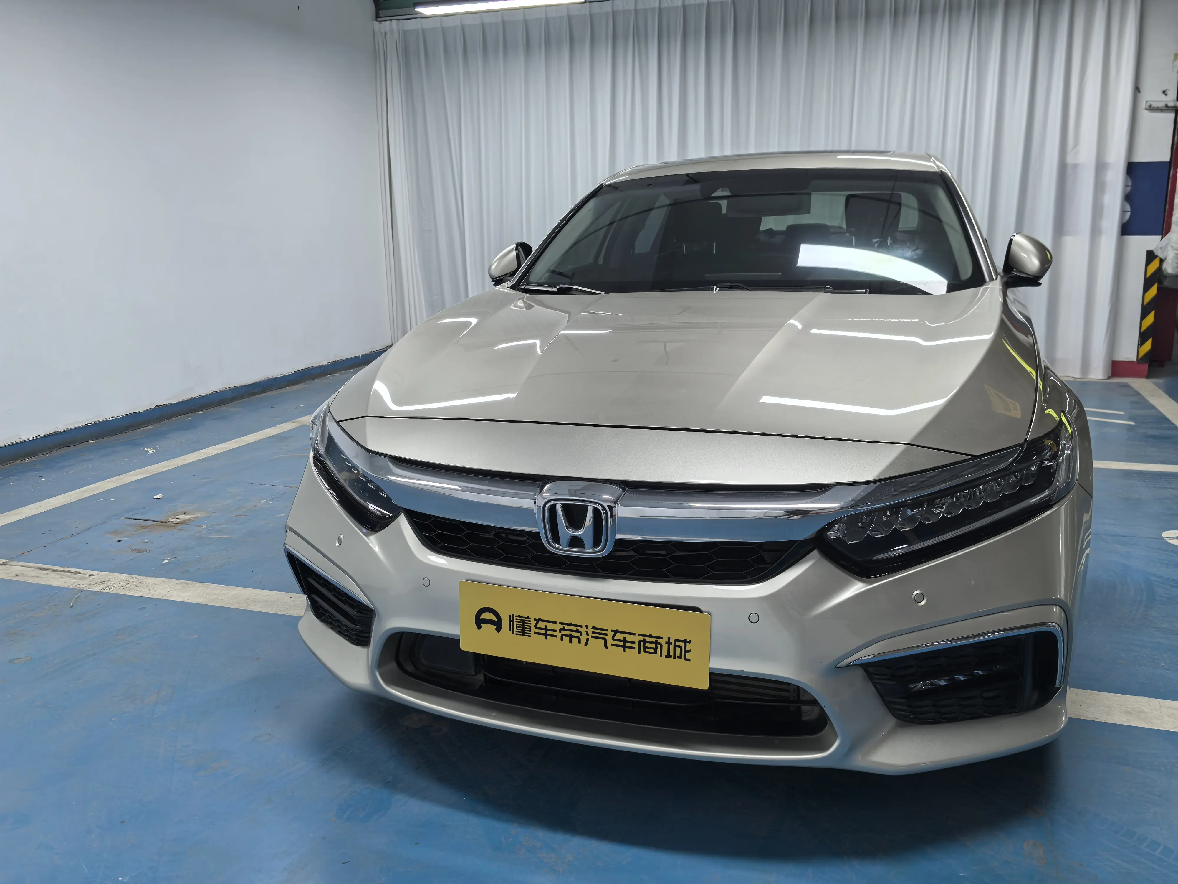 Honda Inspire (Yingshipai)  из Китая