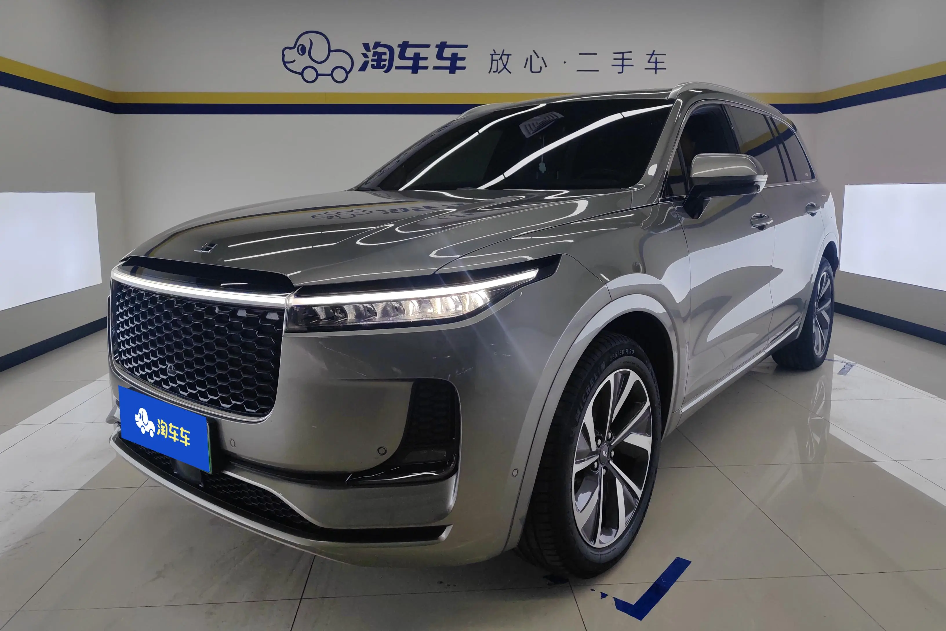 Li ONE (Ideal ONE)  из Китая