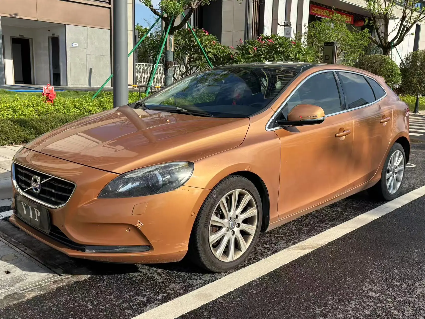 Volvo V40  из Китая