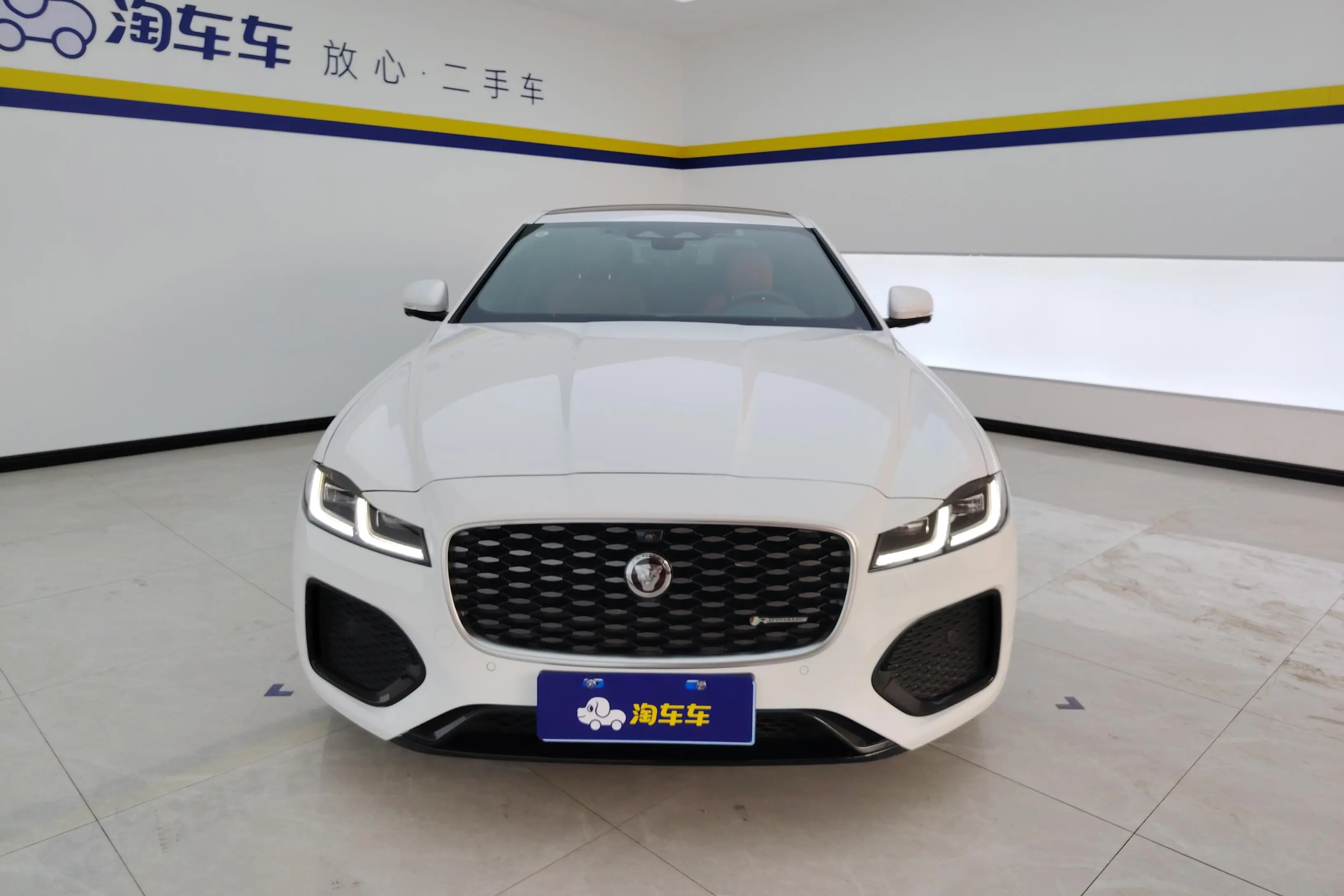 Jaguar XFL  из Китая