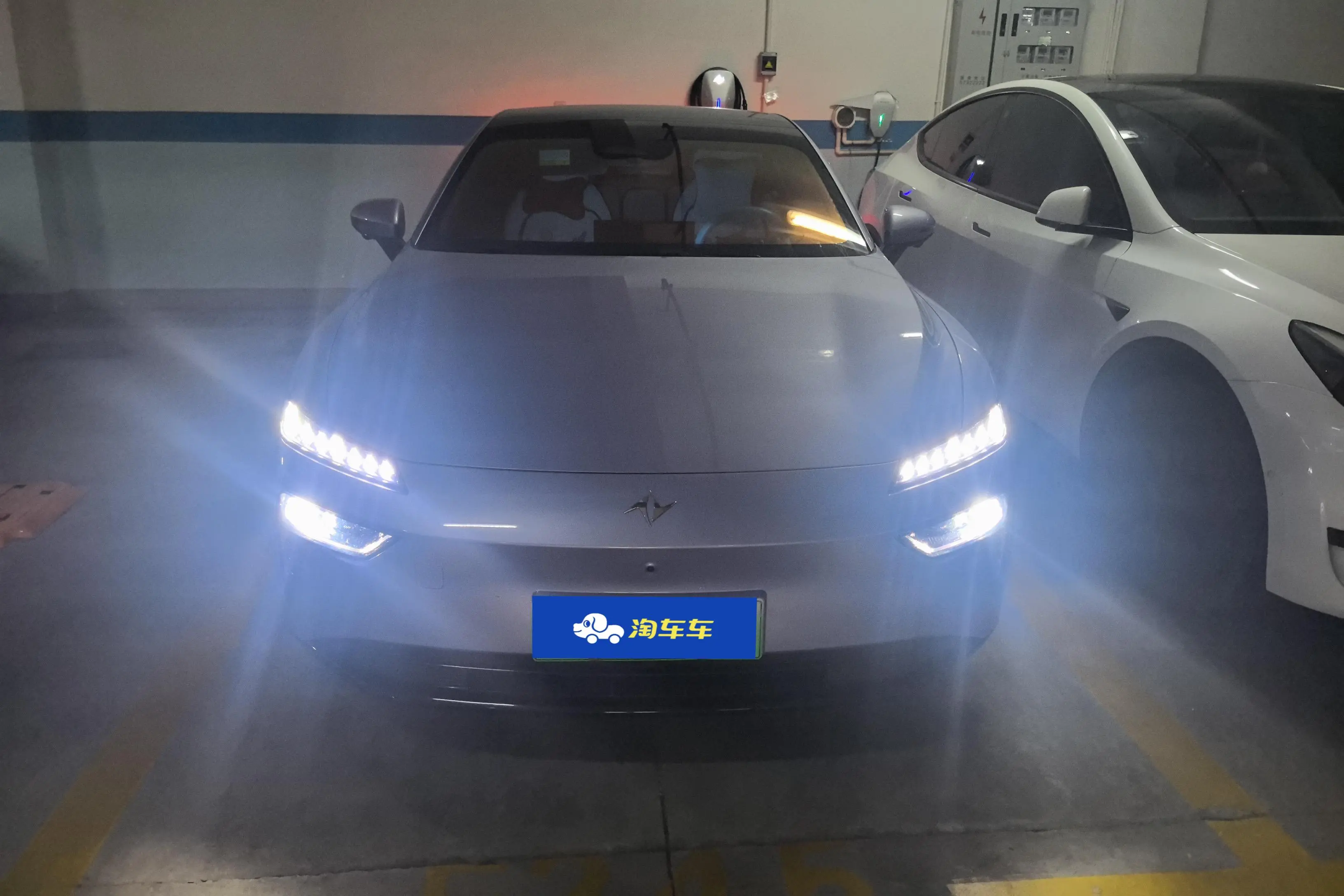 Dongfeng Eπ007  из Китая