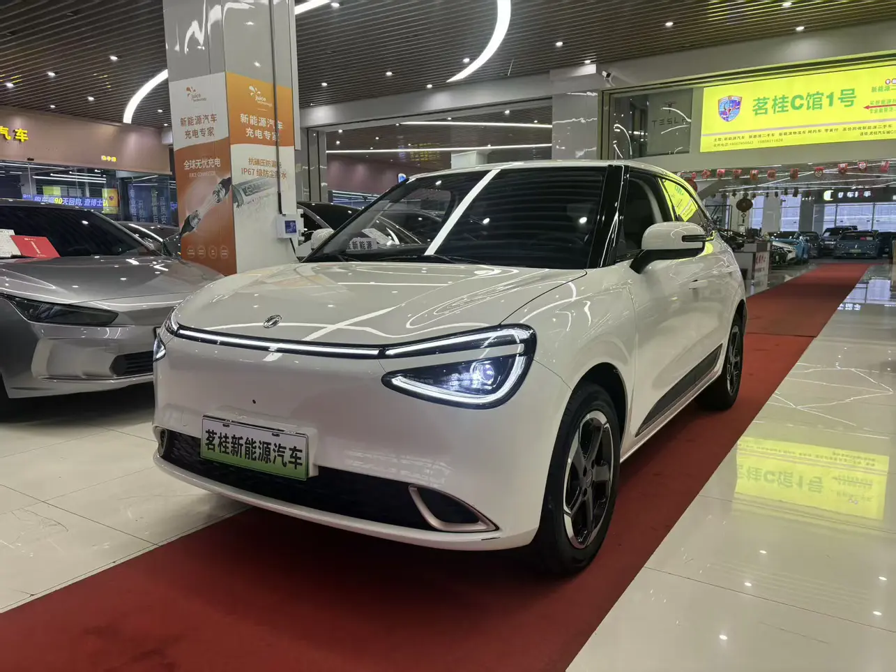 Dongfeng Nano 01  из Китая