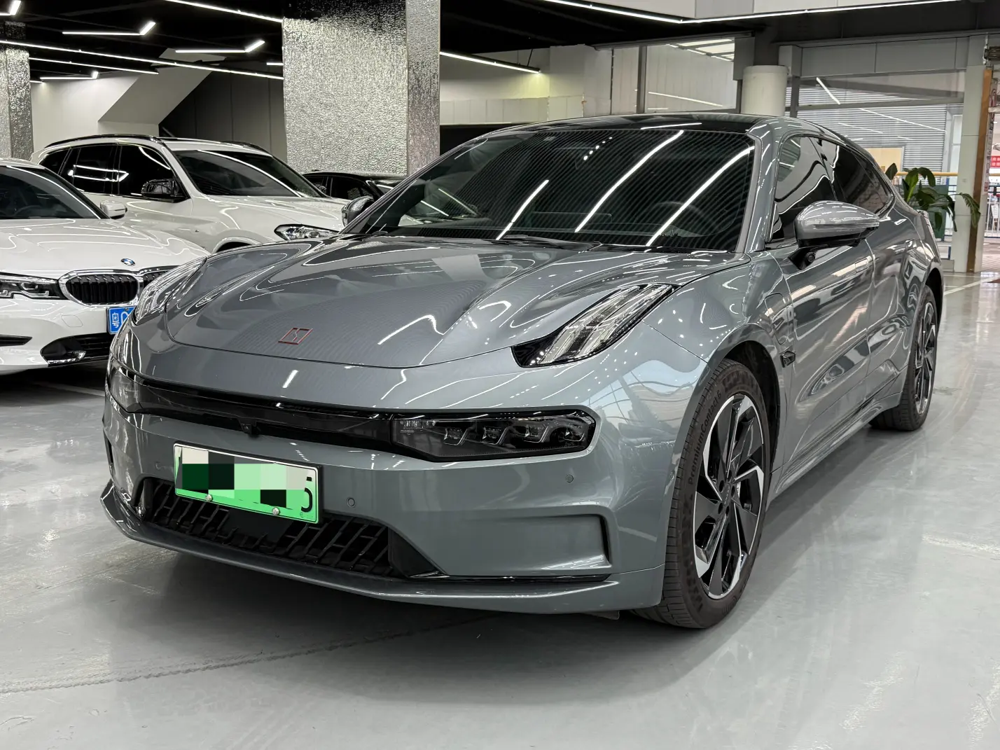 ZEEKR 001  из Китая