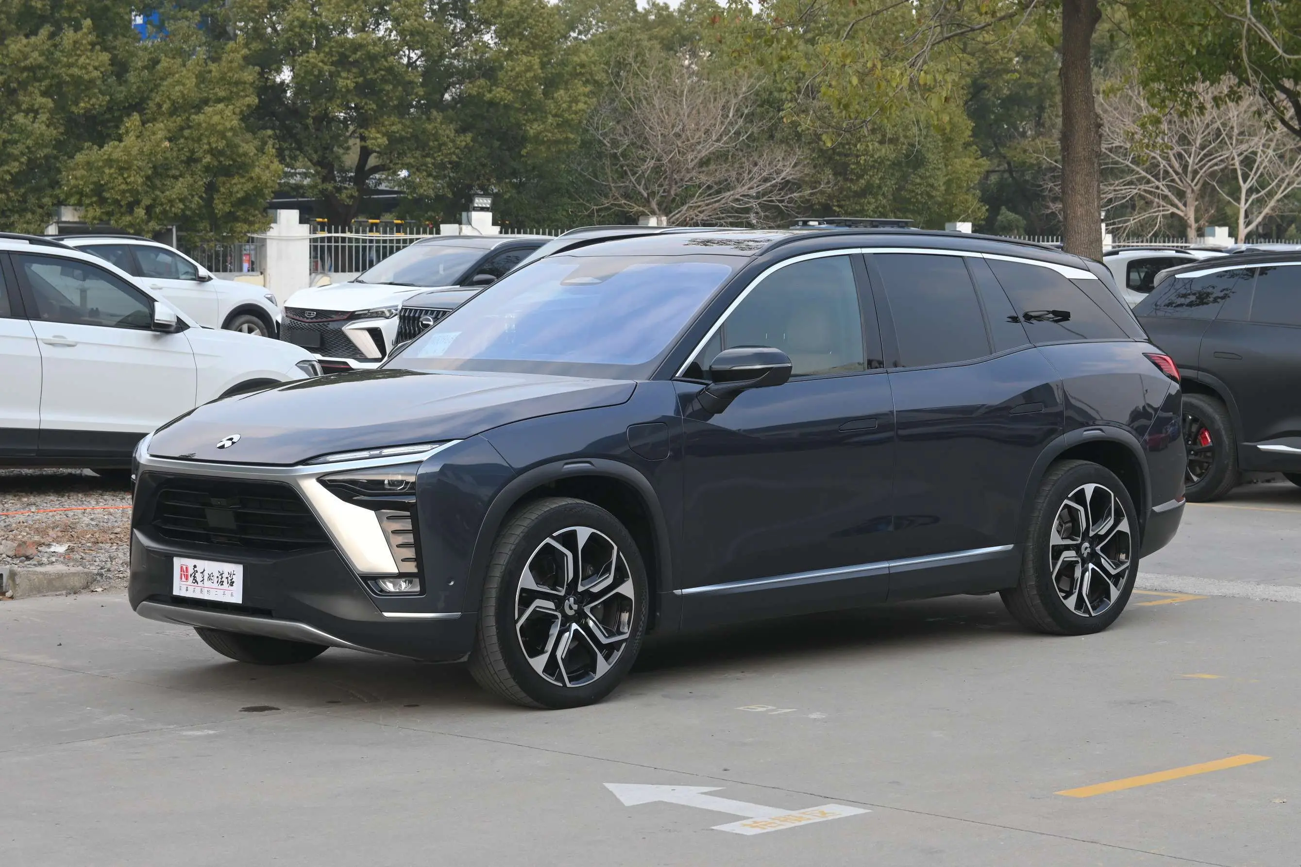 NIO ES8  из Китая