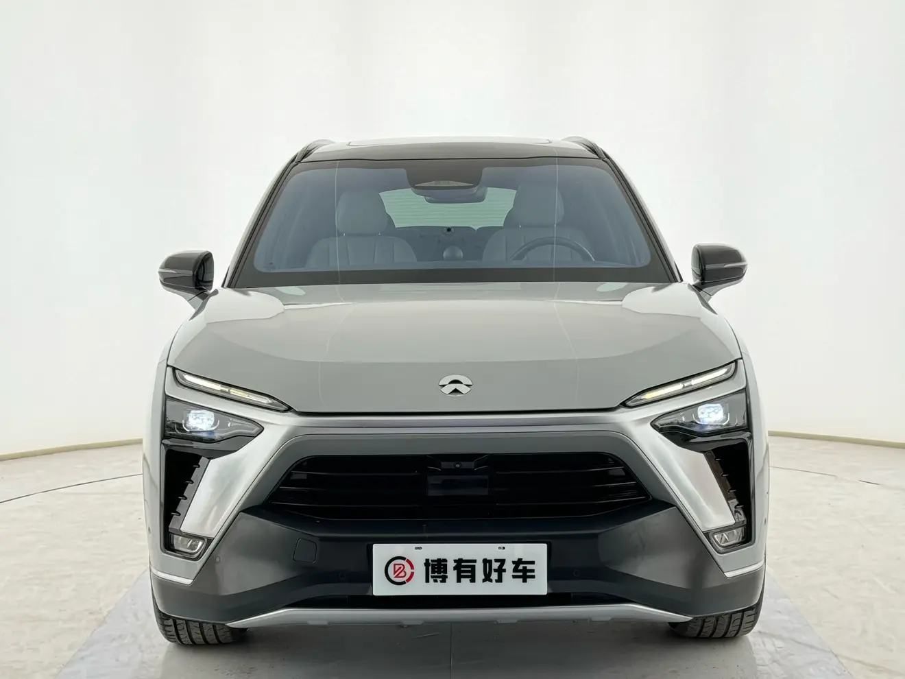 NIO ES8  из Китая