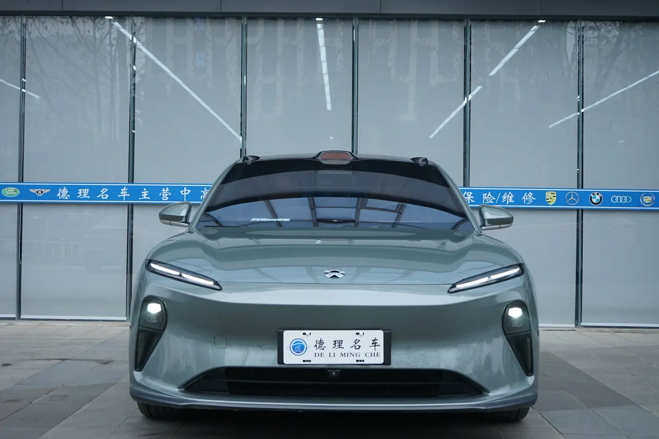 NIO ET5  из Китая