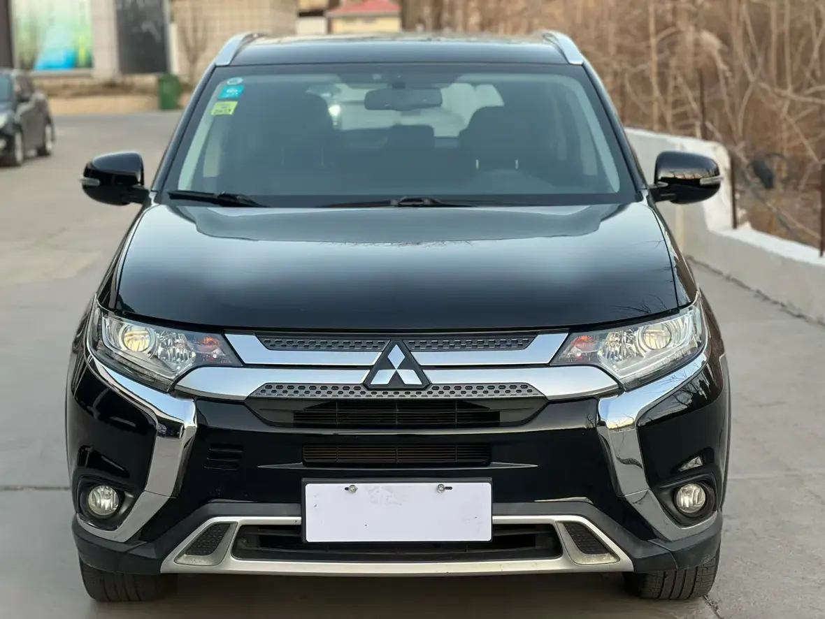 Mitsubishi Outlander  из Китая